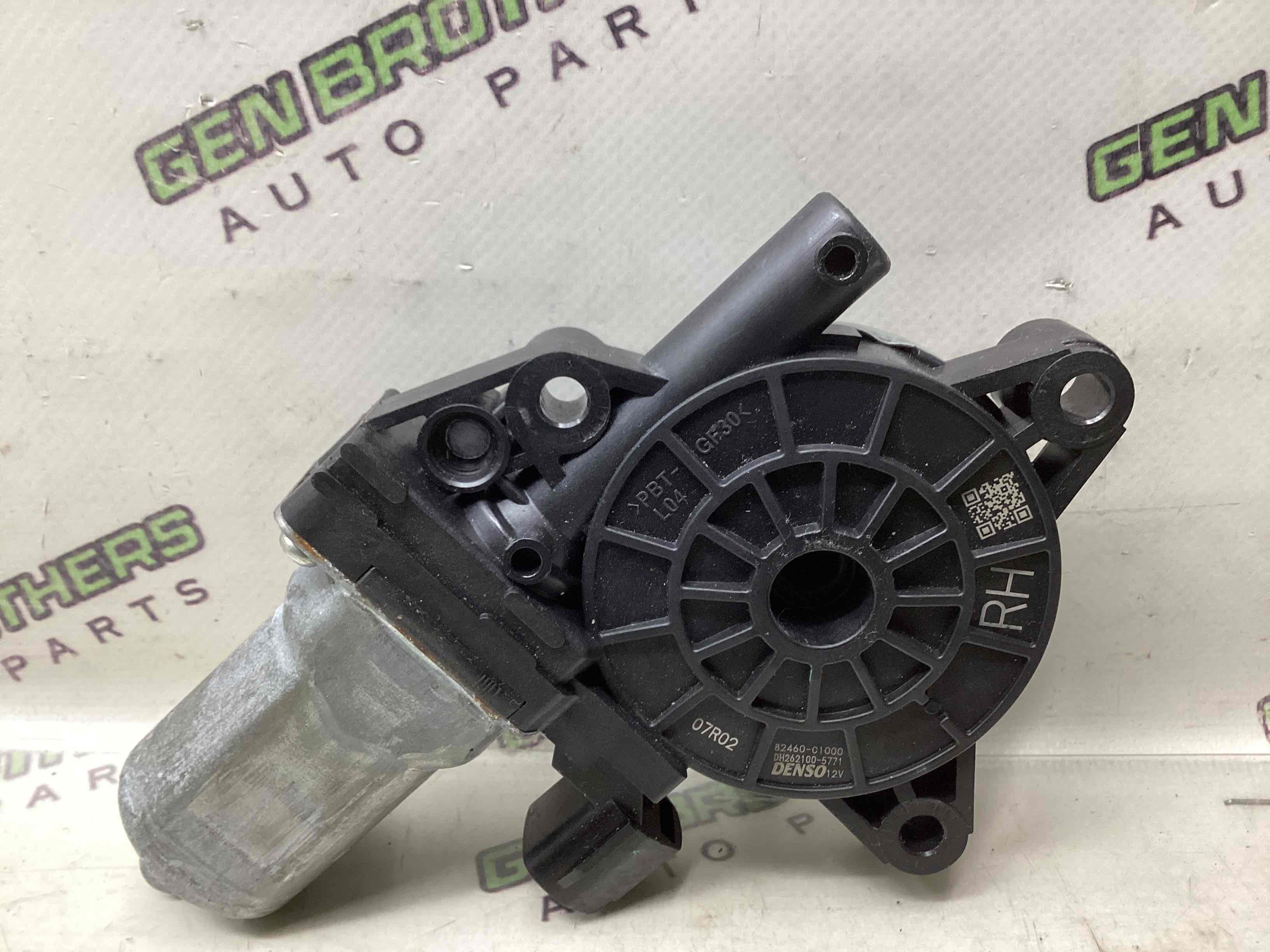 Моторчик склопідйомника