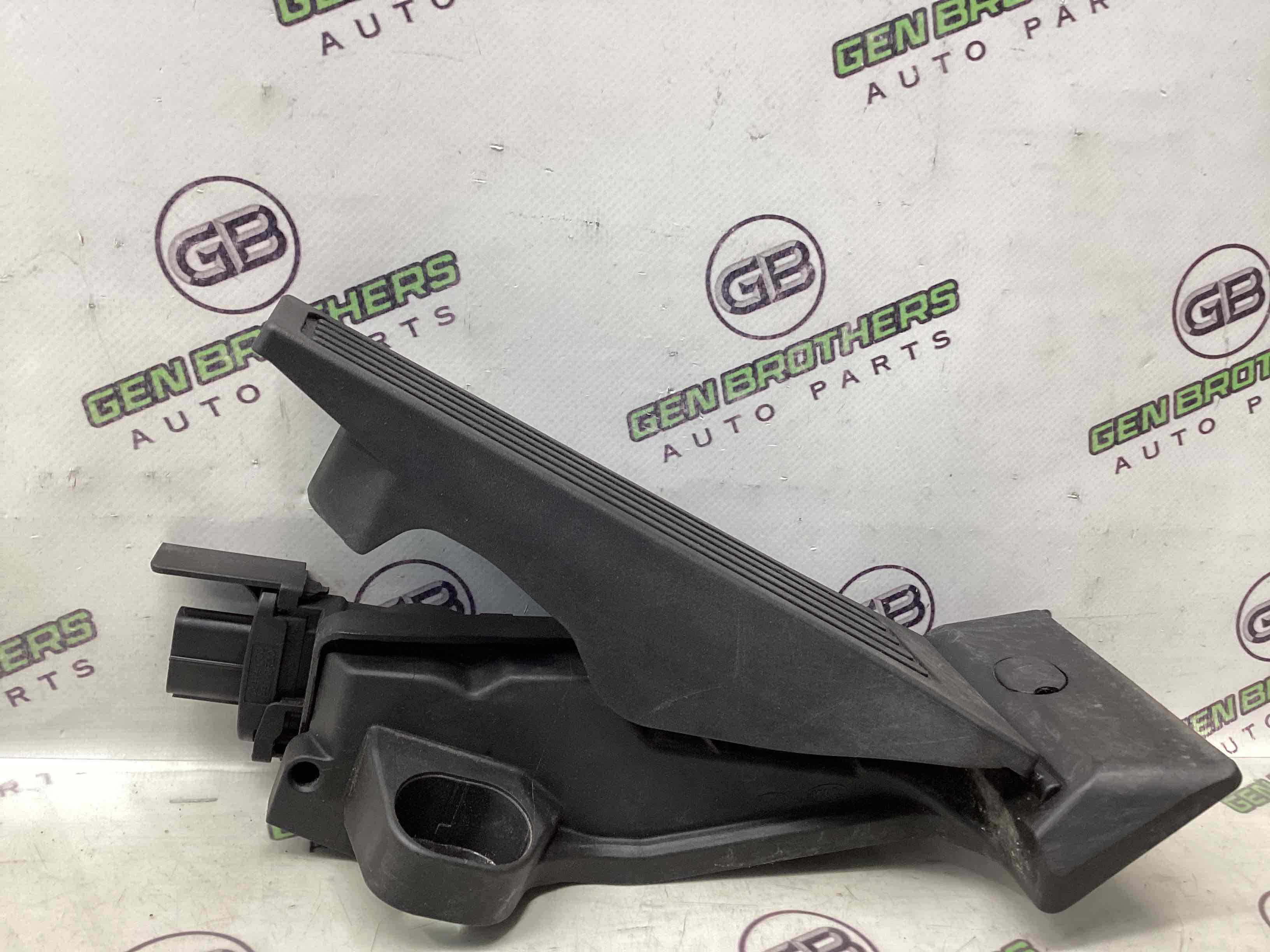 Педаль газу