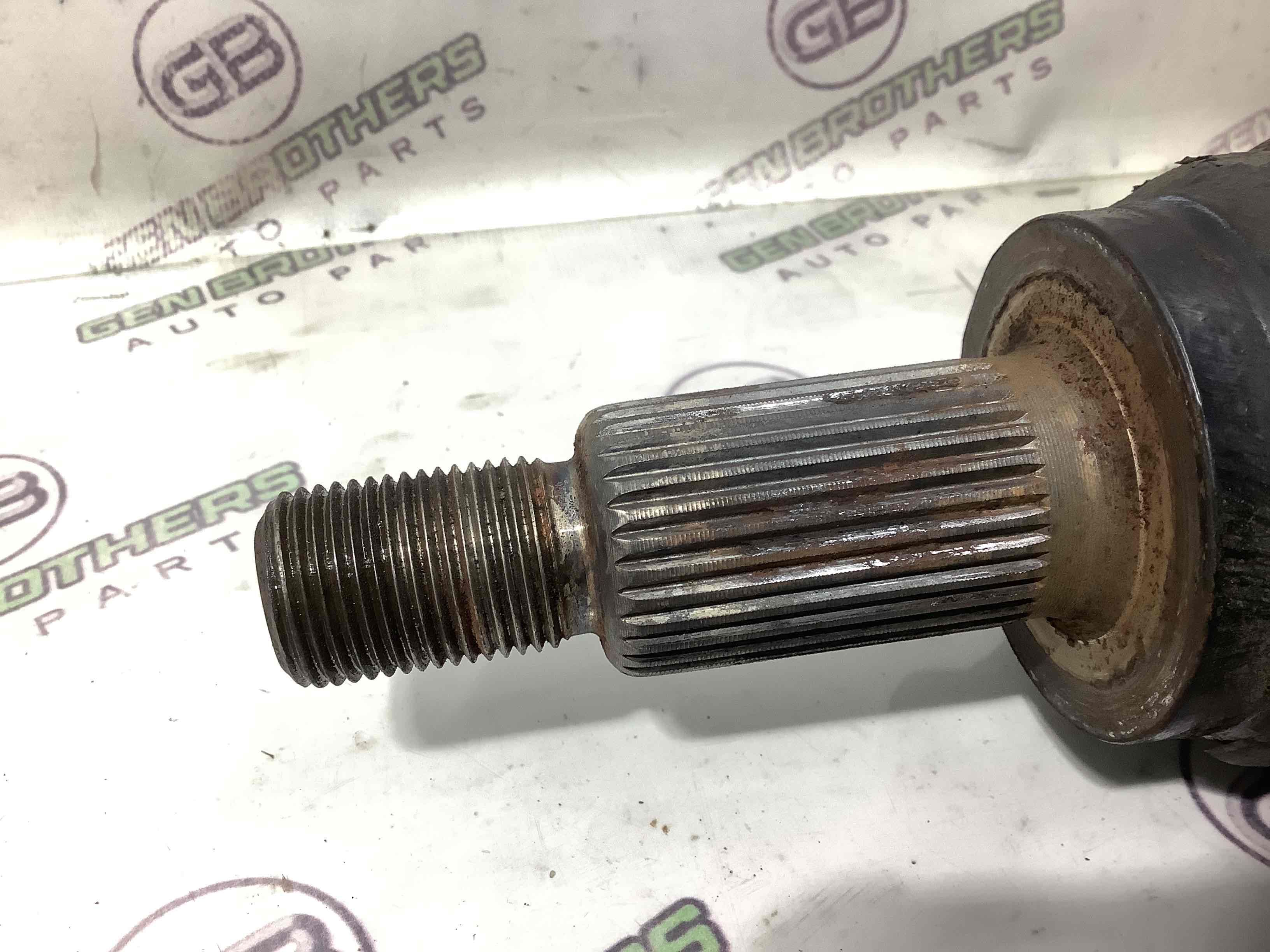 Піввісь передня ліва привідний вал, ШРУС