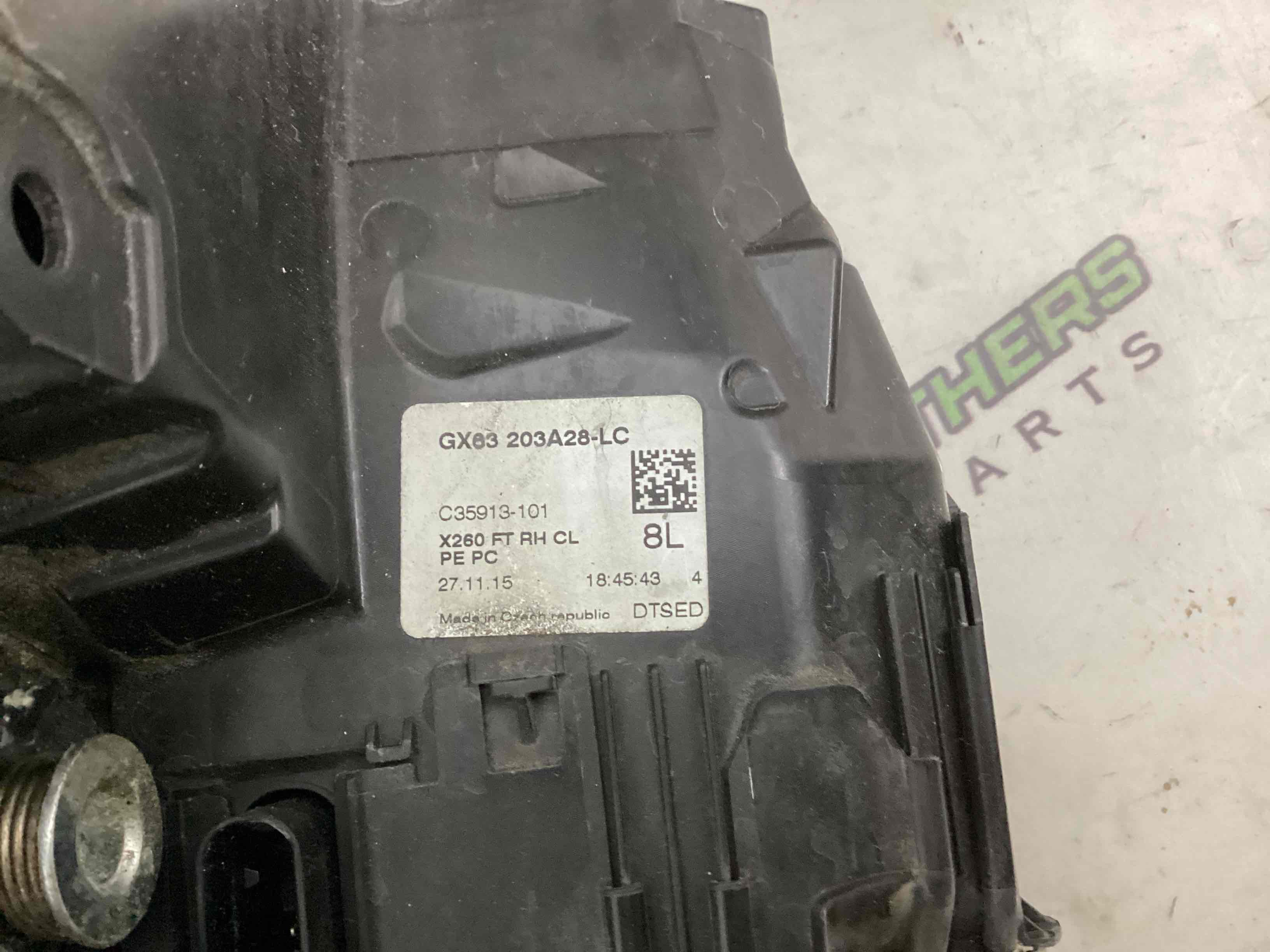 Замок дверей передньої правої