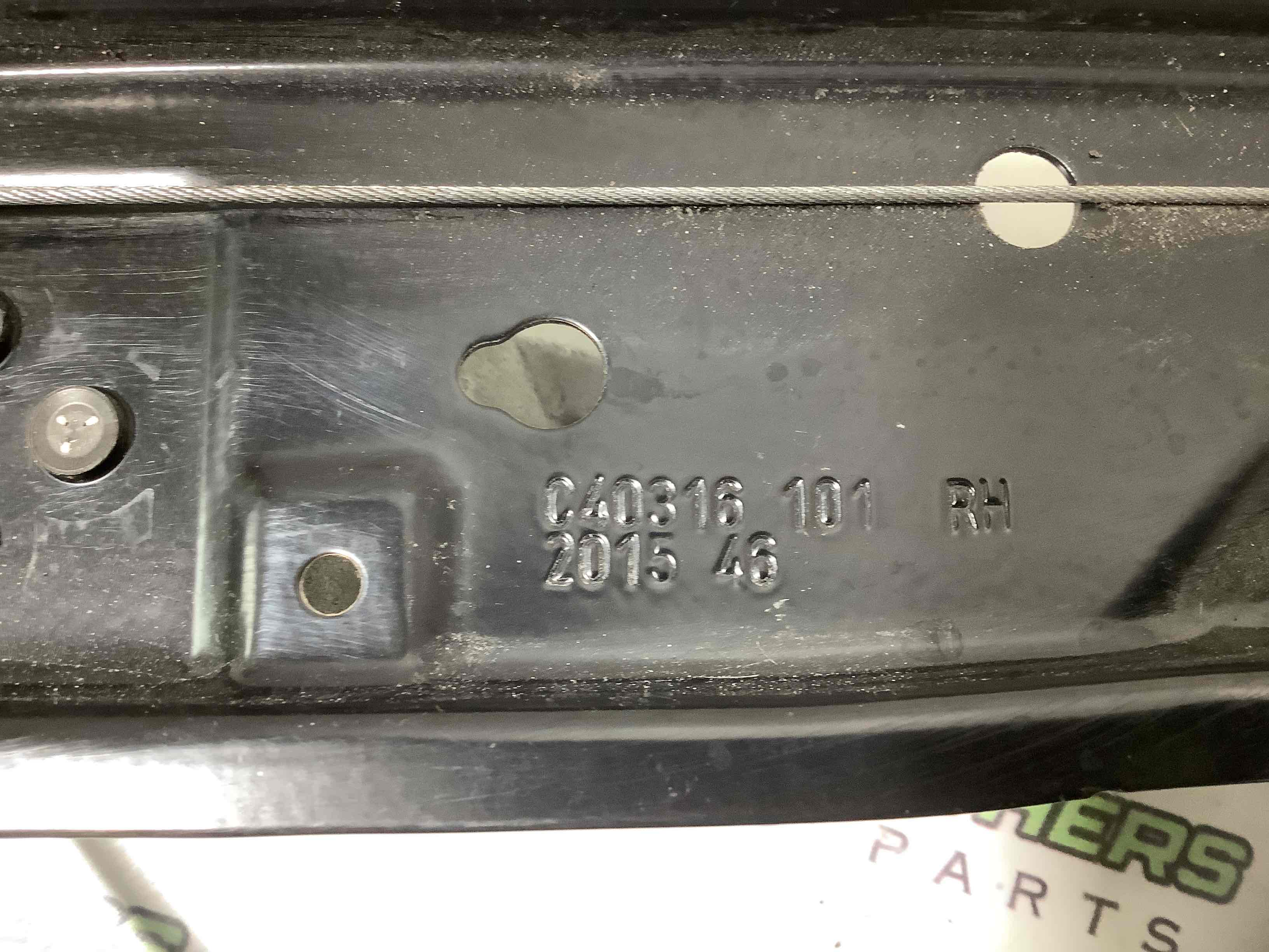 Склопідйомник задній правий