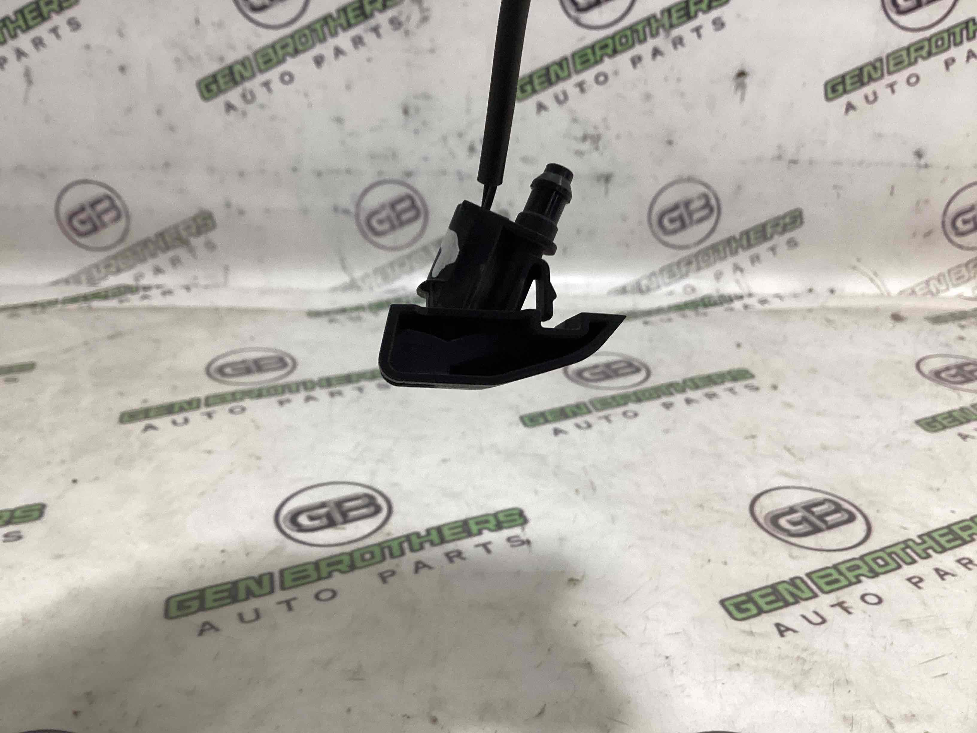 Форсунка омивача, насос омивача, шланг омивача