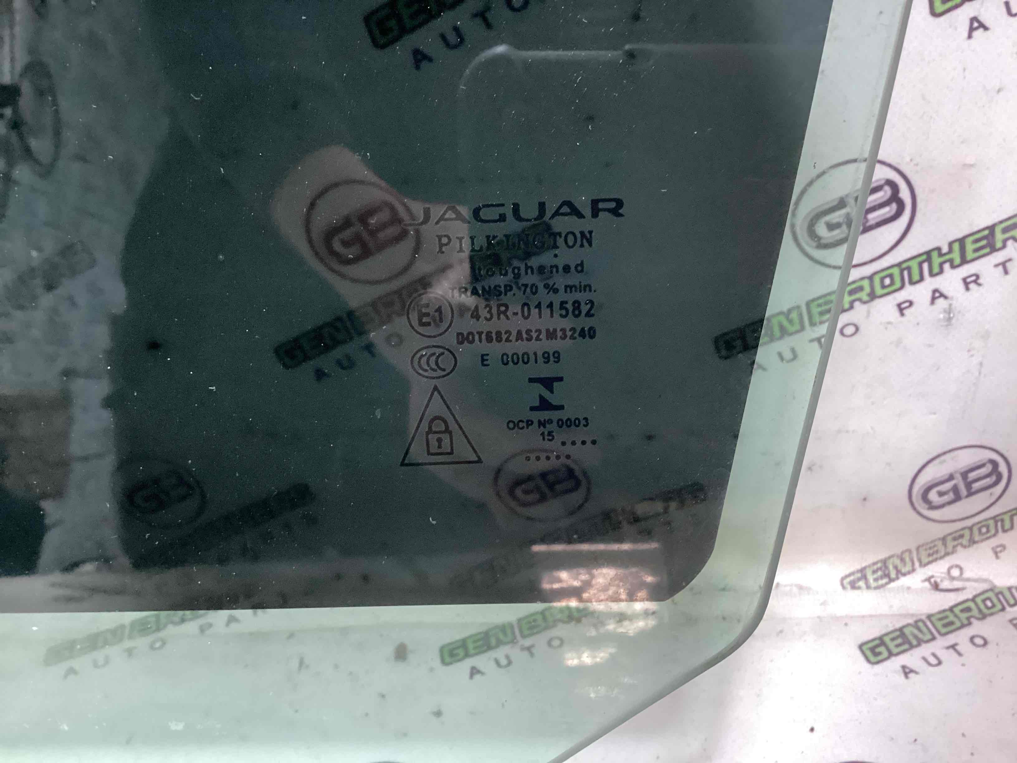 Скло заднє ліве