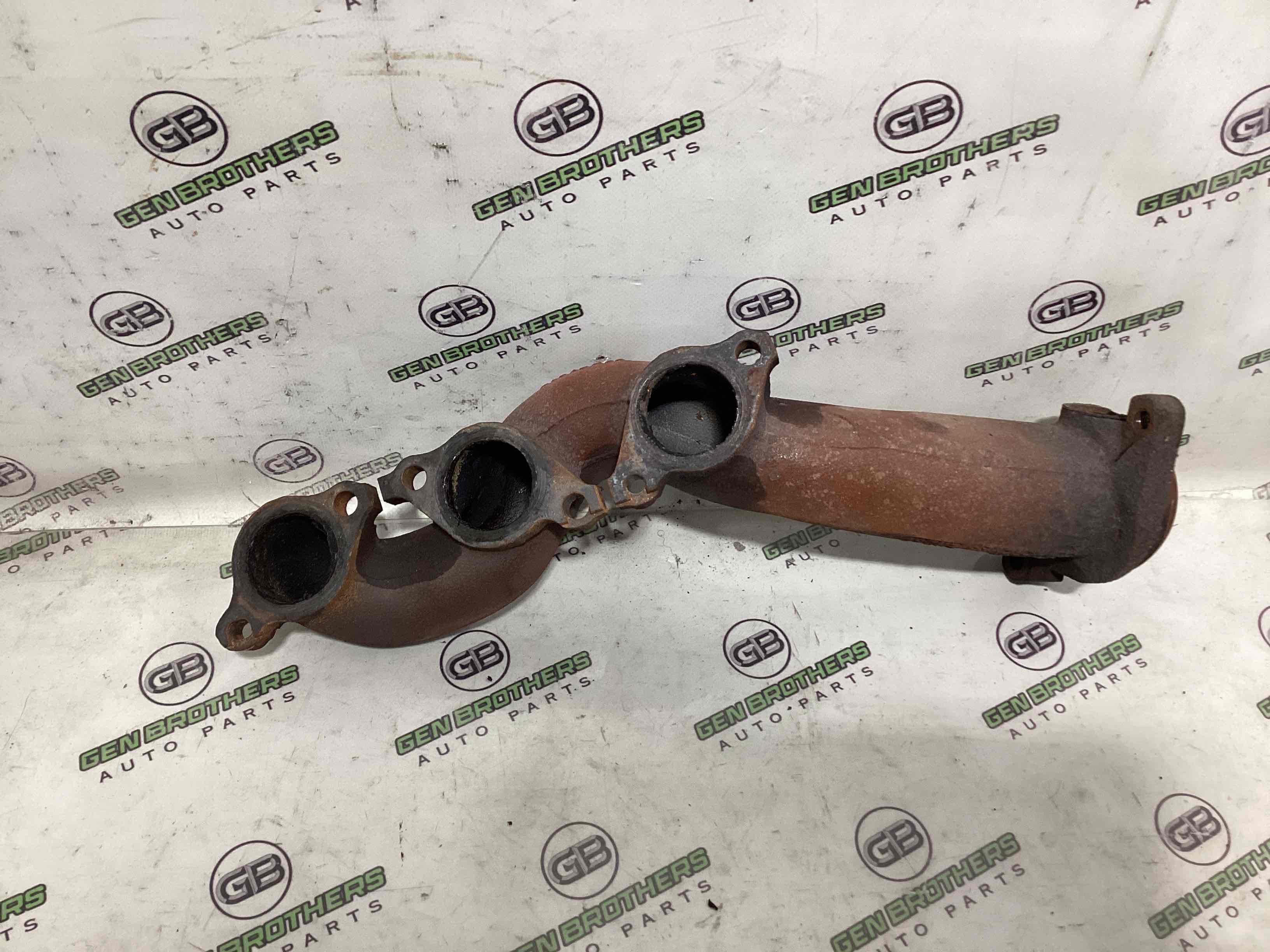 Колектор випускний