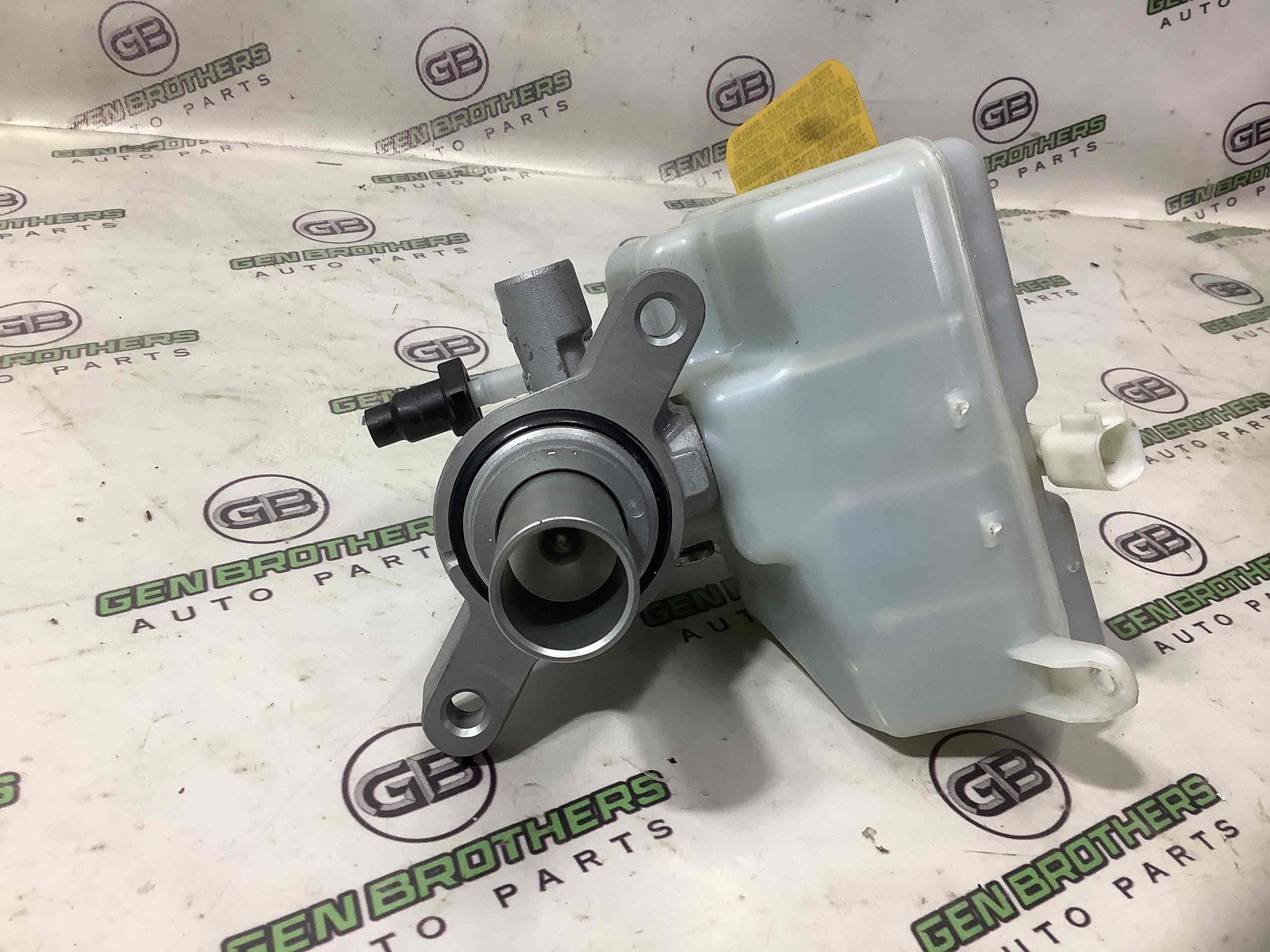 Циліндр гальмівний головний