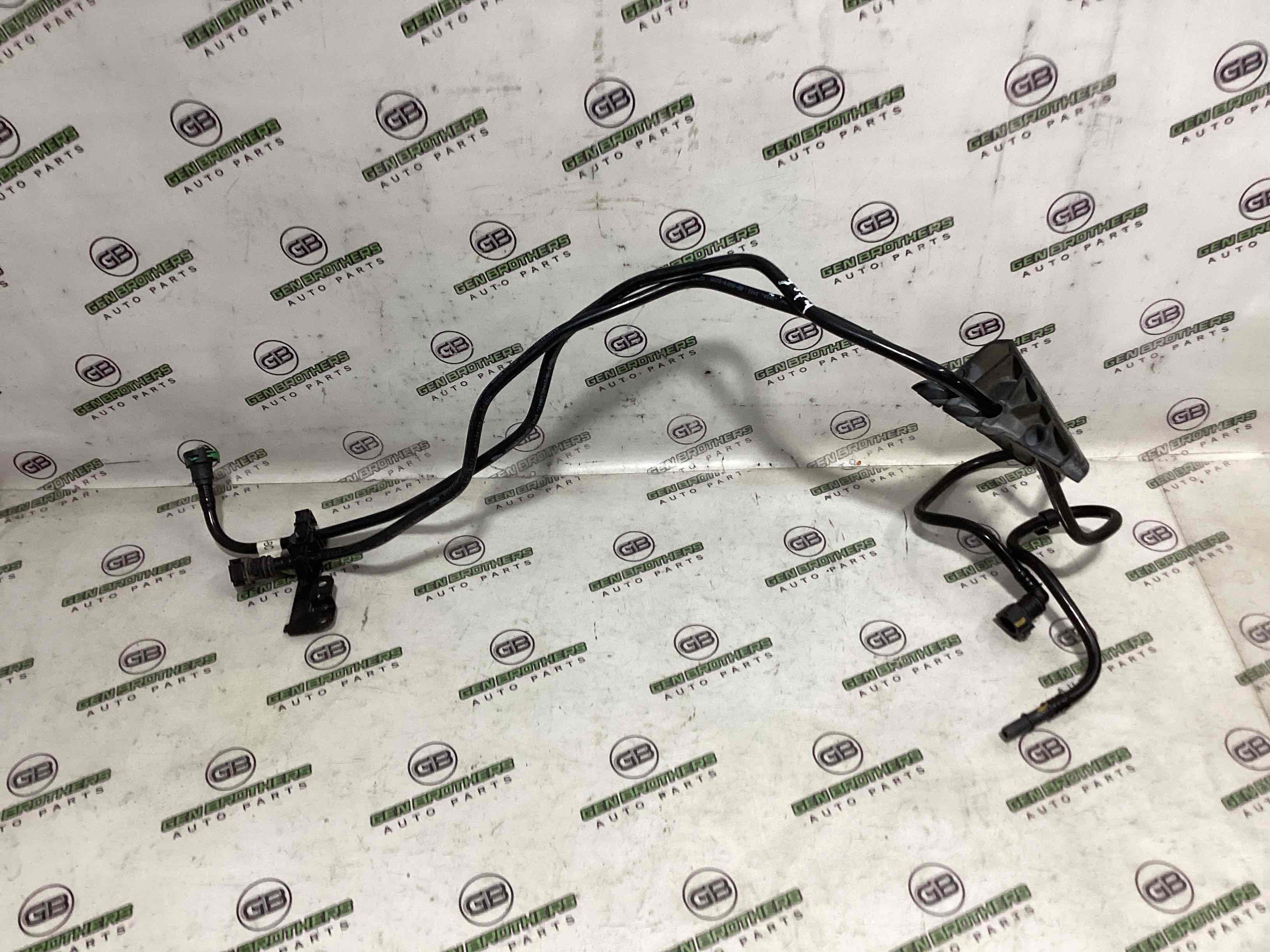 Трубка паливна