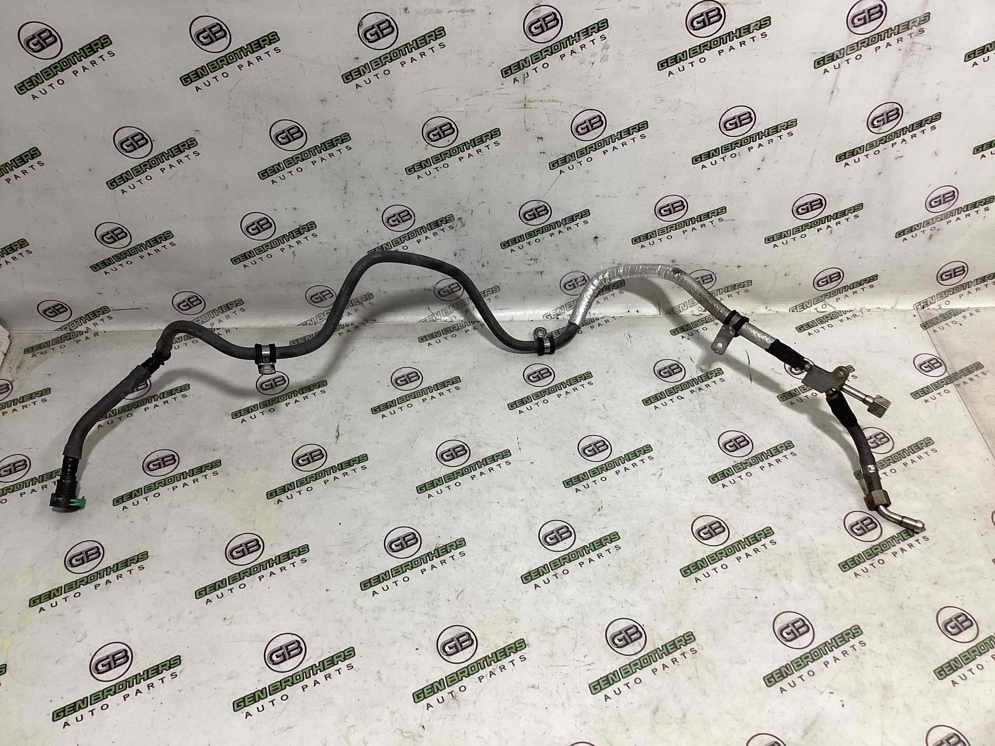 Трубка паливна