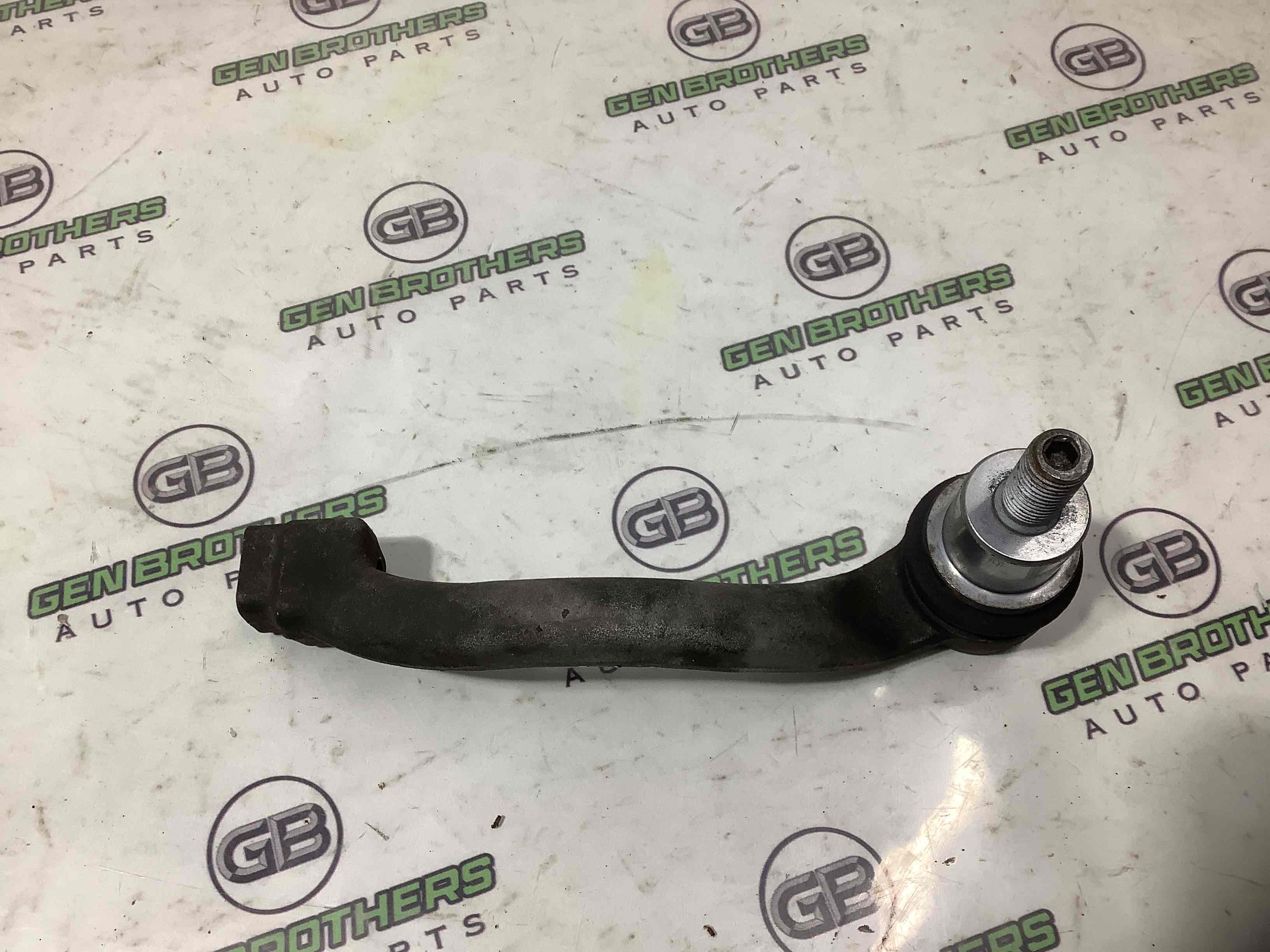 Тяга рульова, наконечник