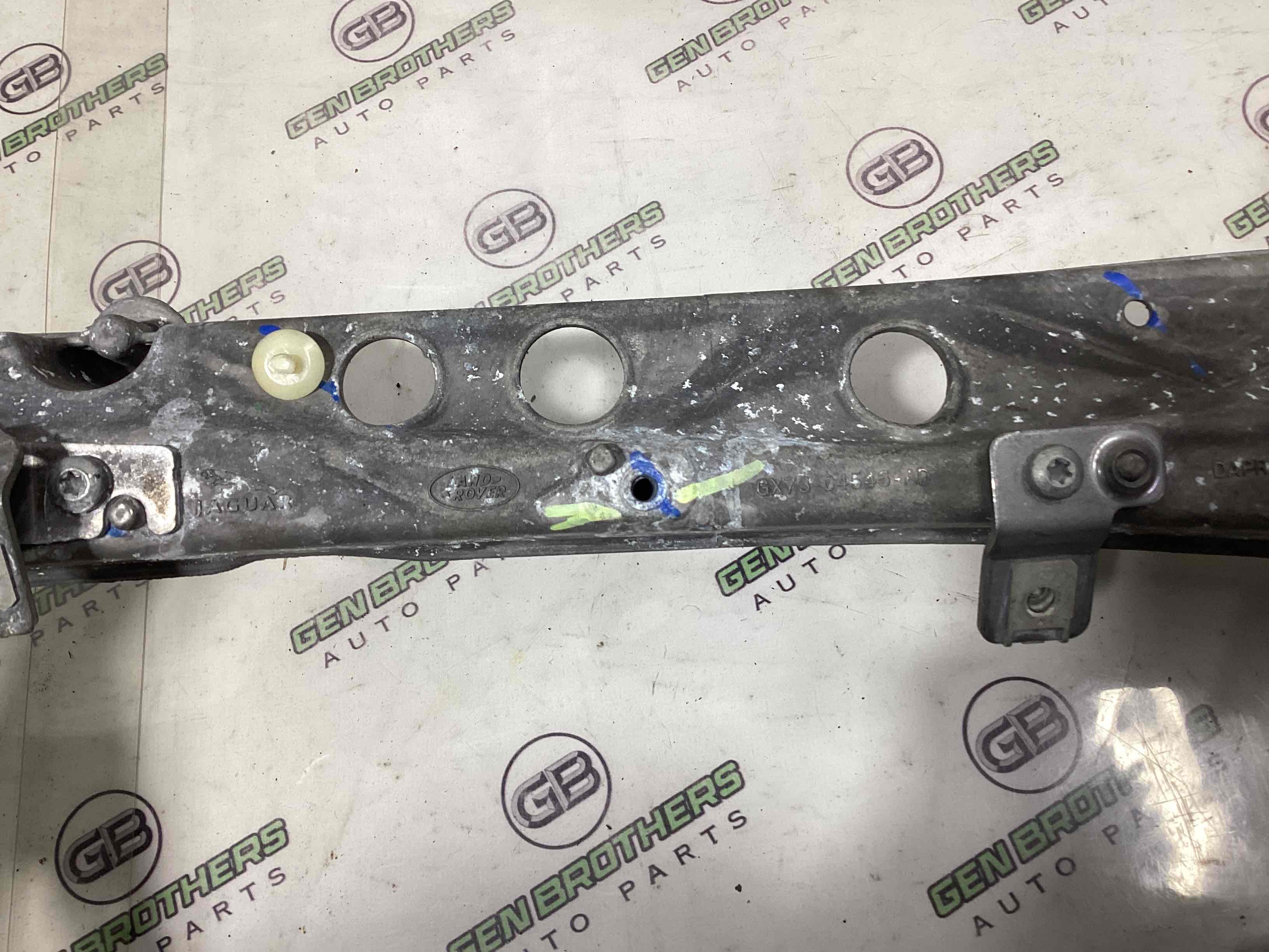 Кріплення, кронштейн