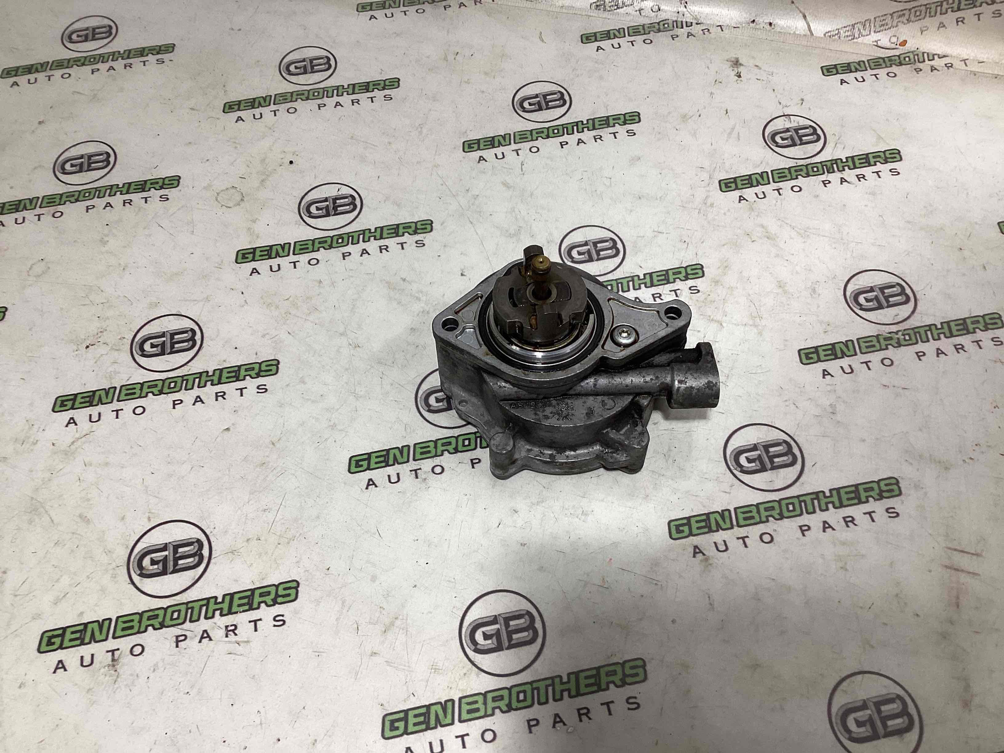 Насос вакуумний