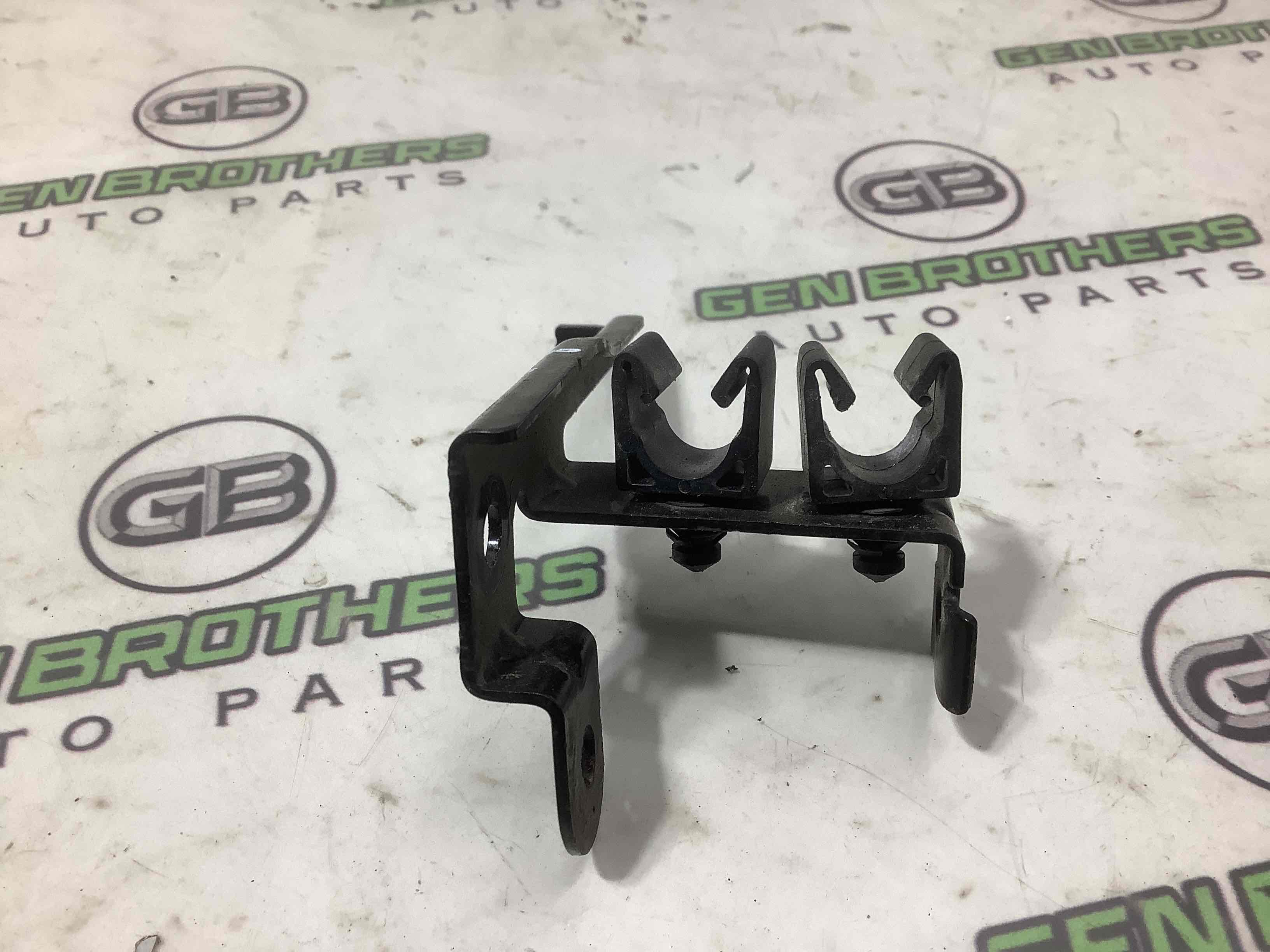 Кріплення, кронштейн