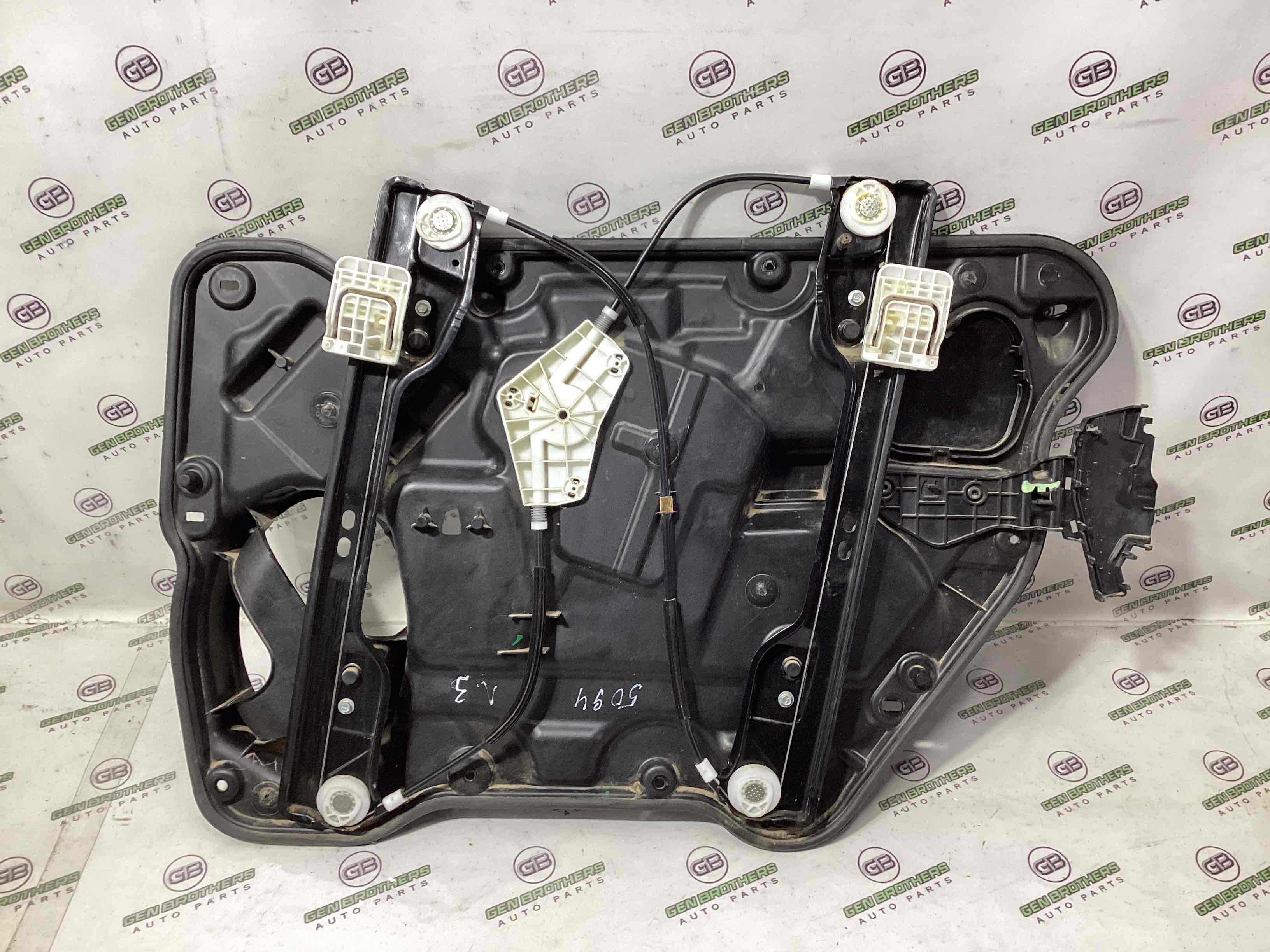 Стеклоподъемник передний левый