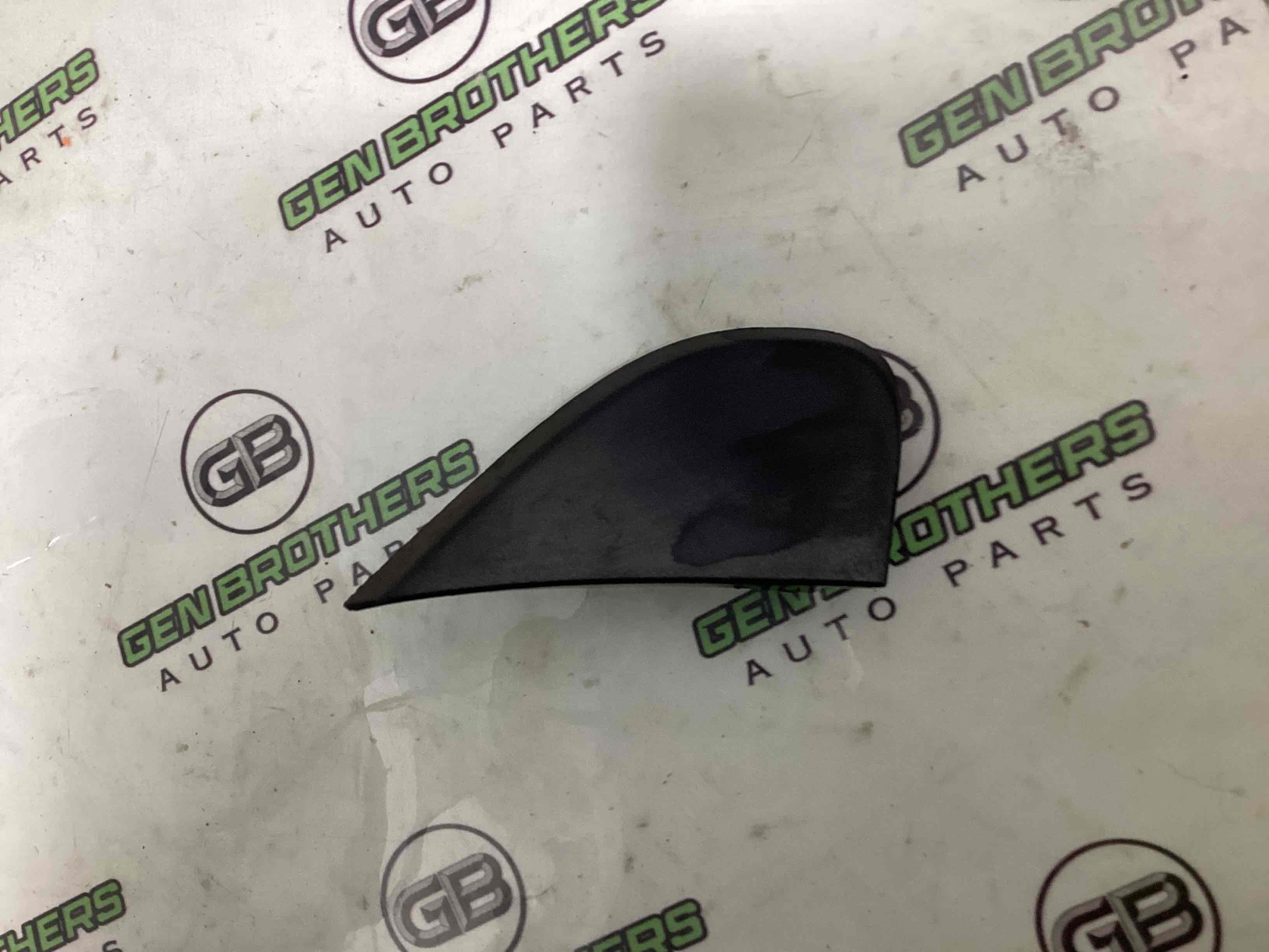 Молдинг крылья, играть и жабры крылья