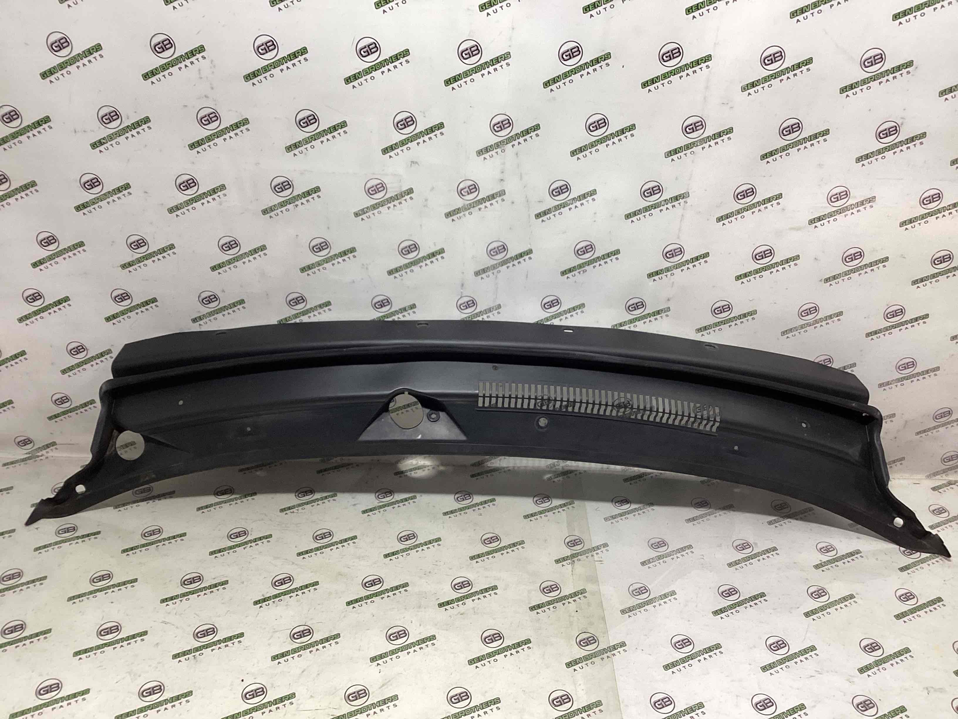 Жабо трапеции дворников, крепление жабо