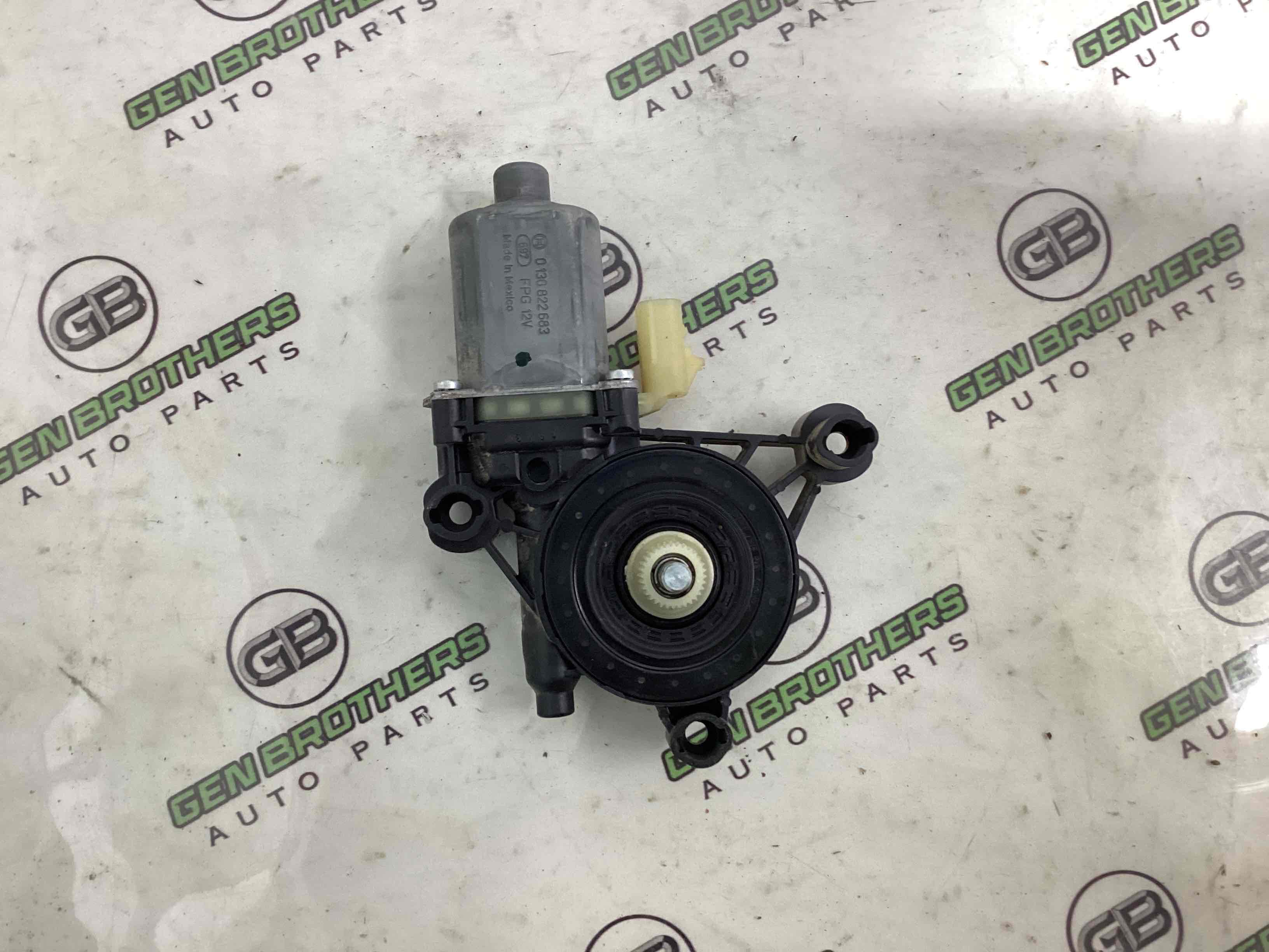 Моторчик стеклоподъемника