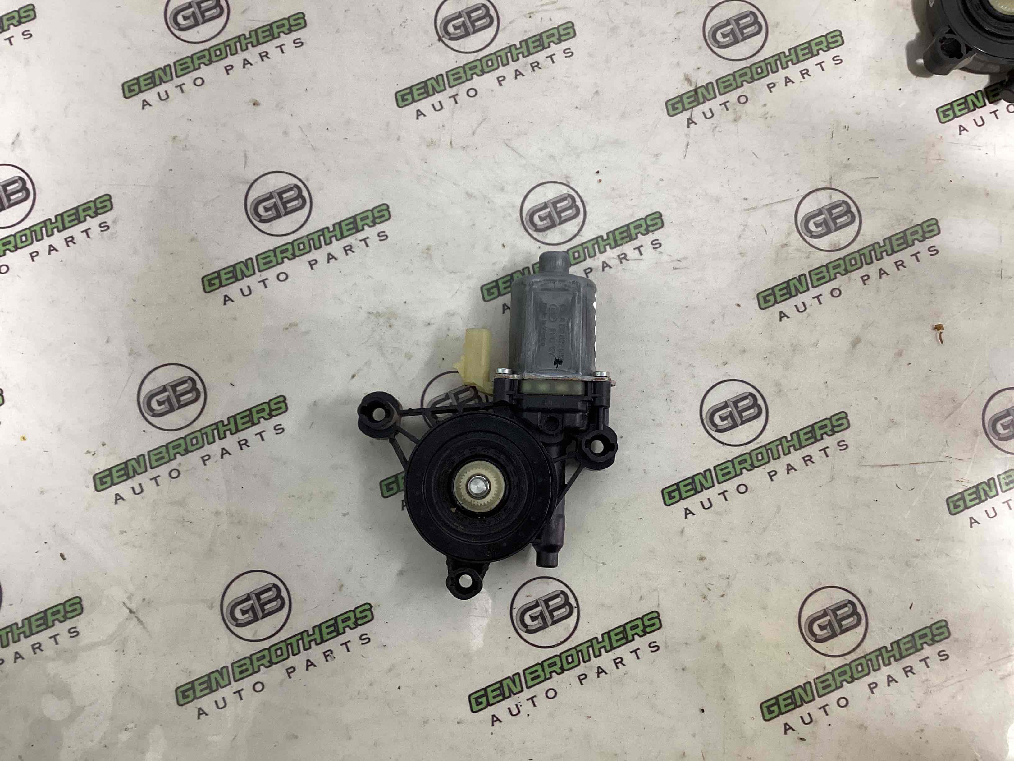 Моторчик стеклоподъемника