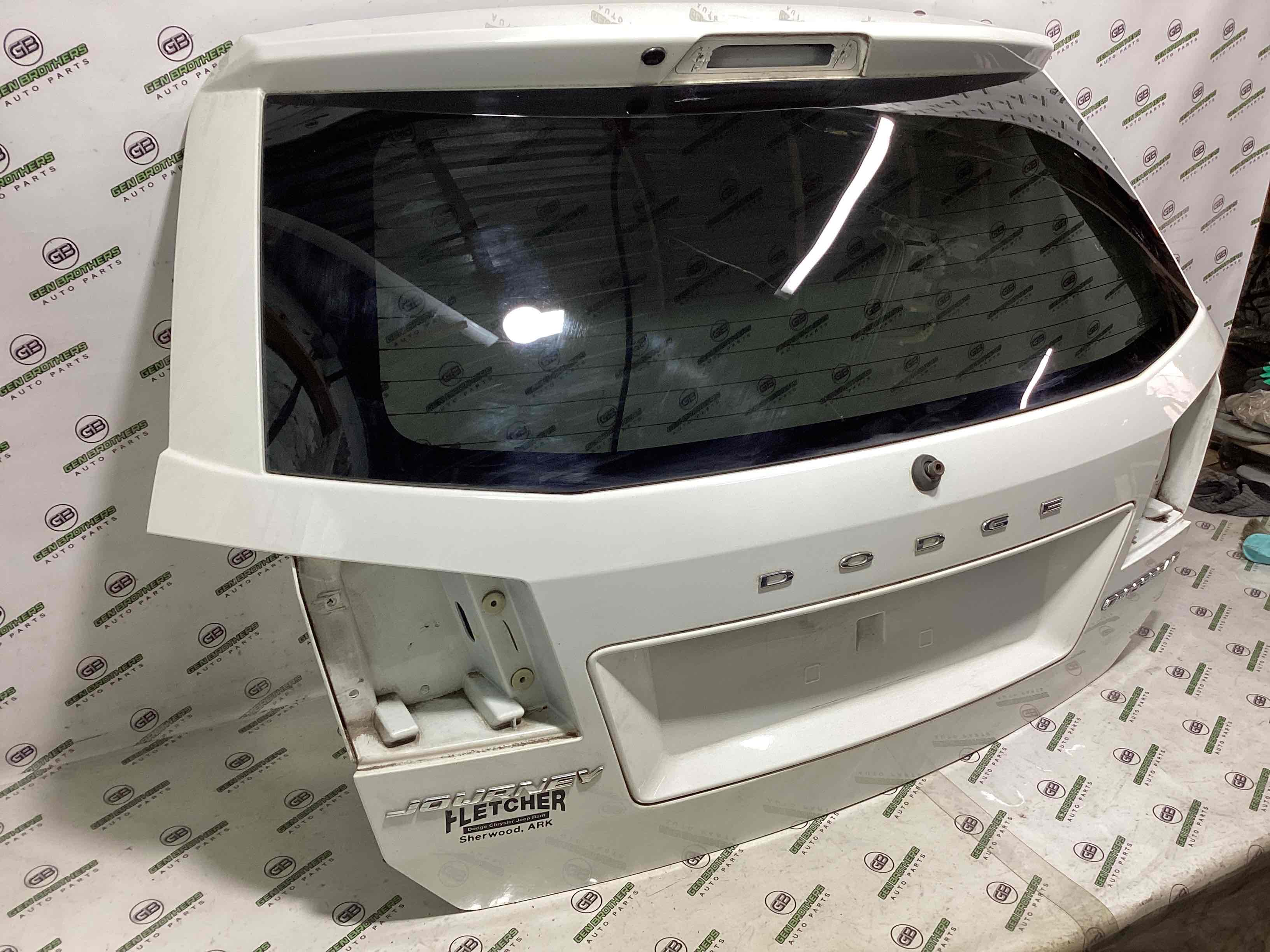 Крышка багажника, дверь багажника