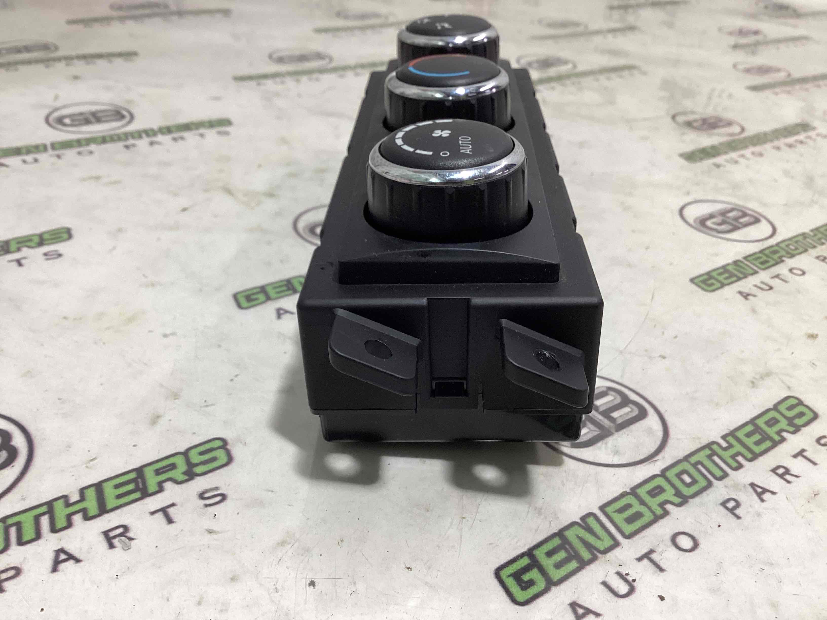 Орган управления климатом и подогревом