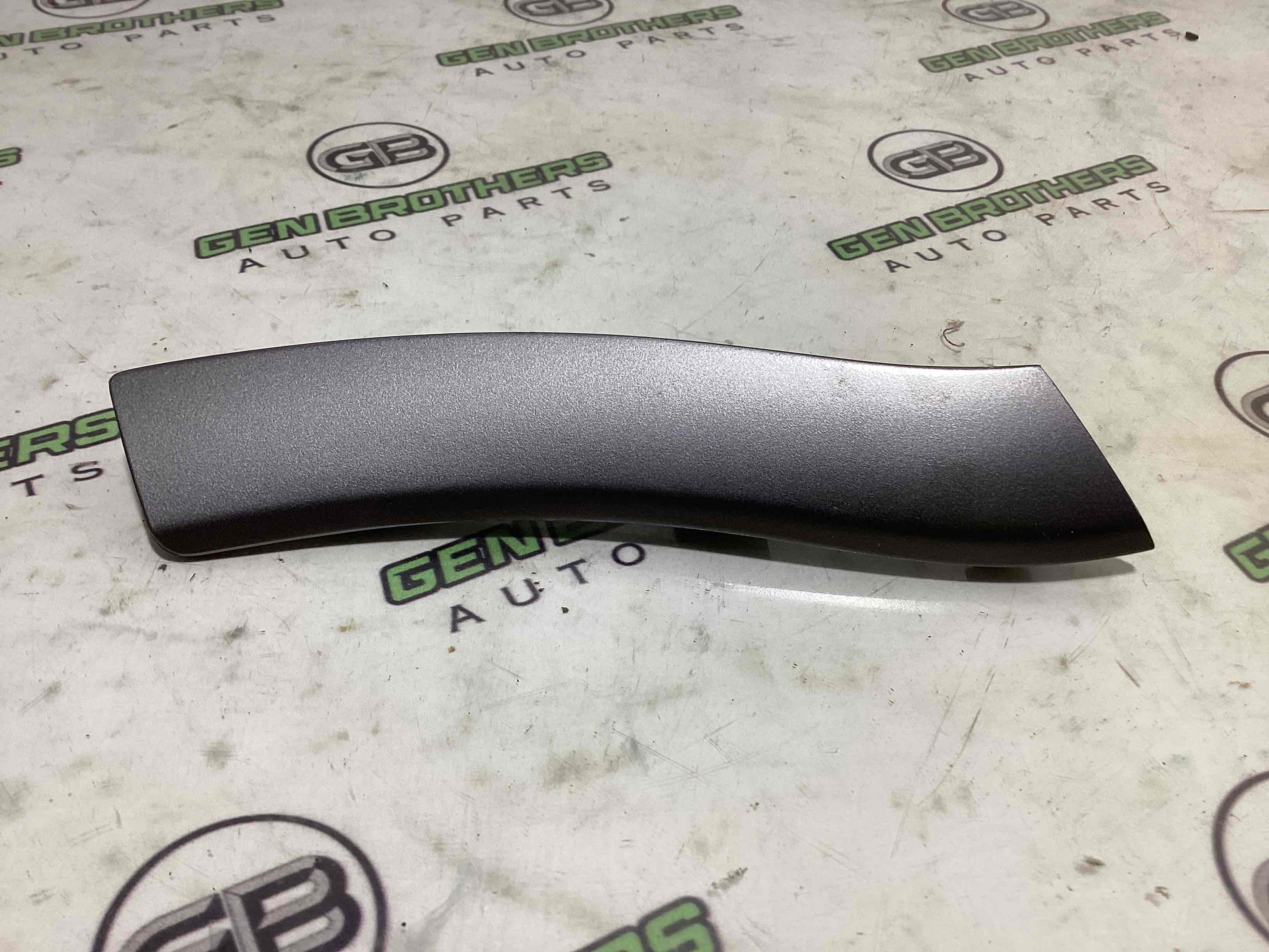 Обшивка приборной панели торпедо