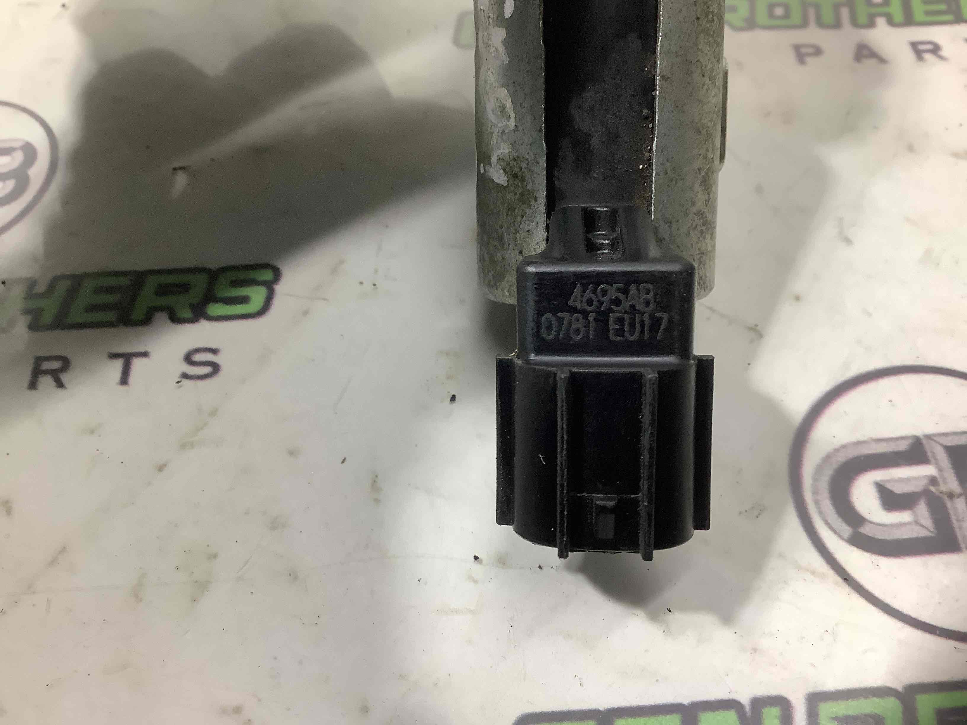 Клапан VVT-i впускной распределительного вала