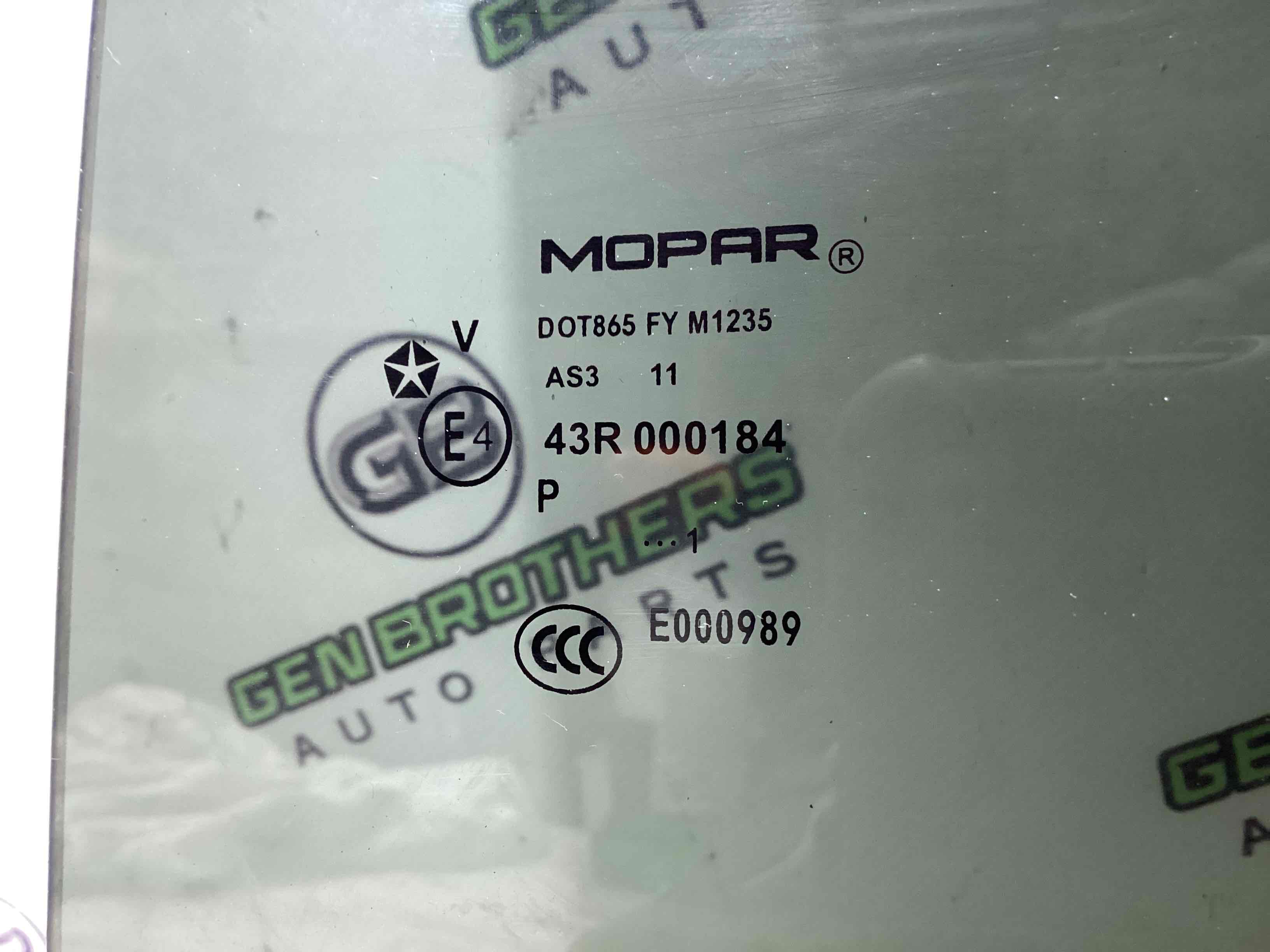 Скло заднє ліве