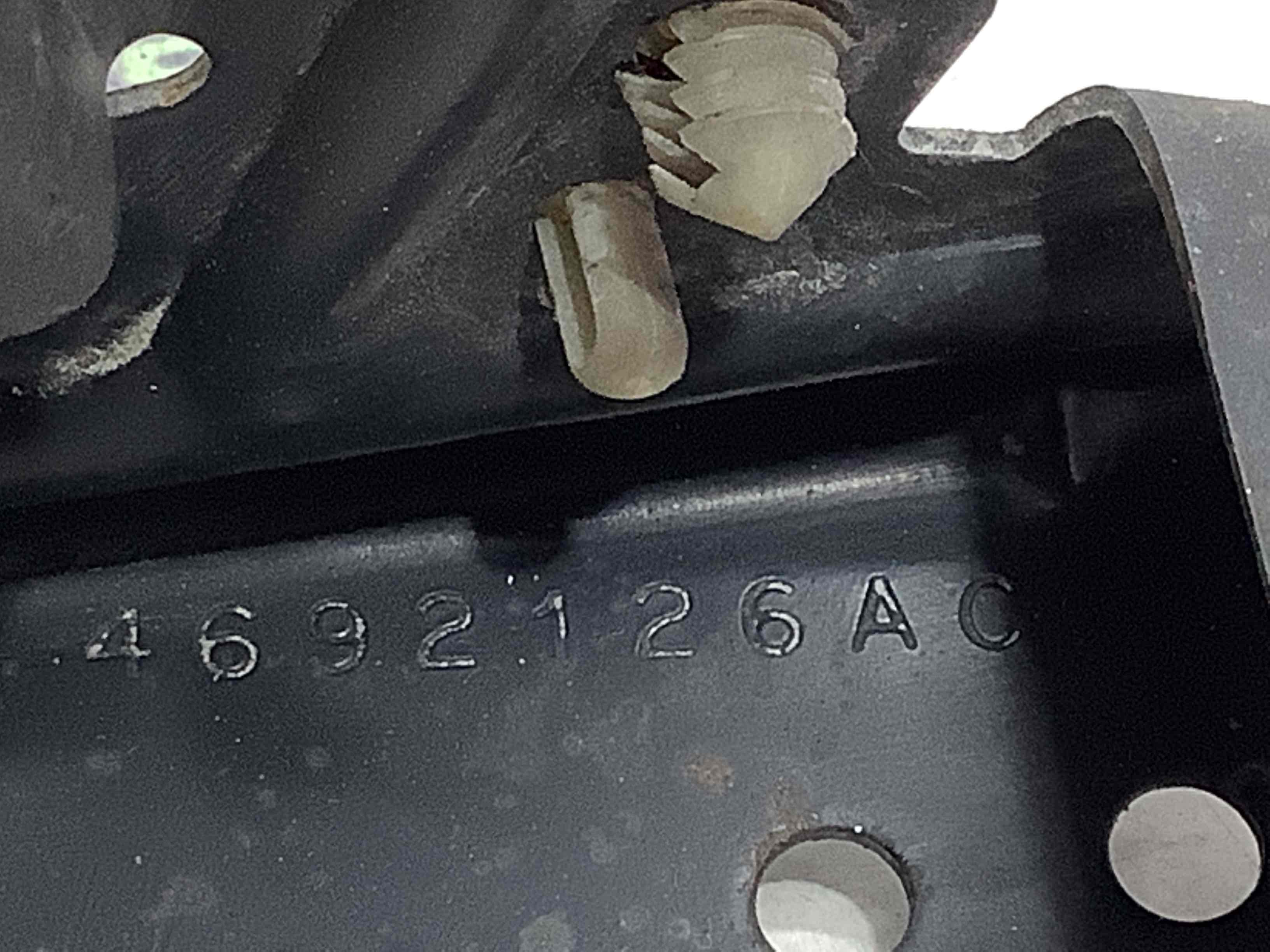 Кріплення, кронштейн