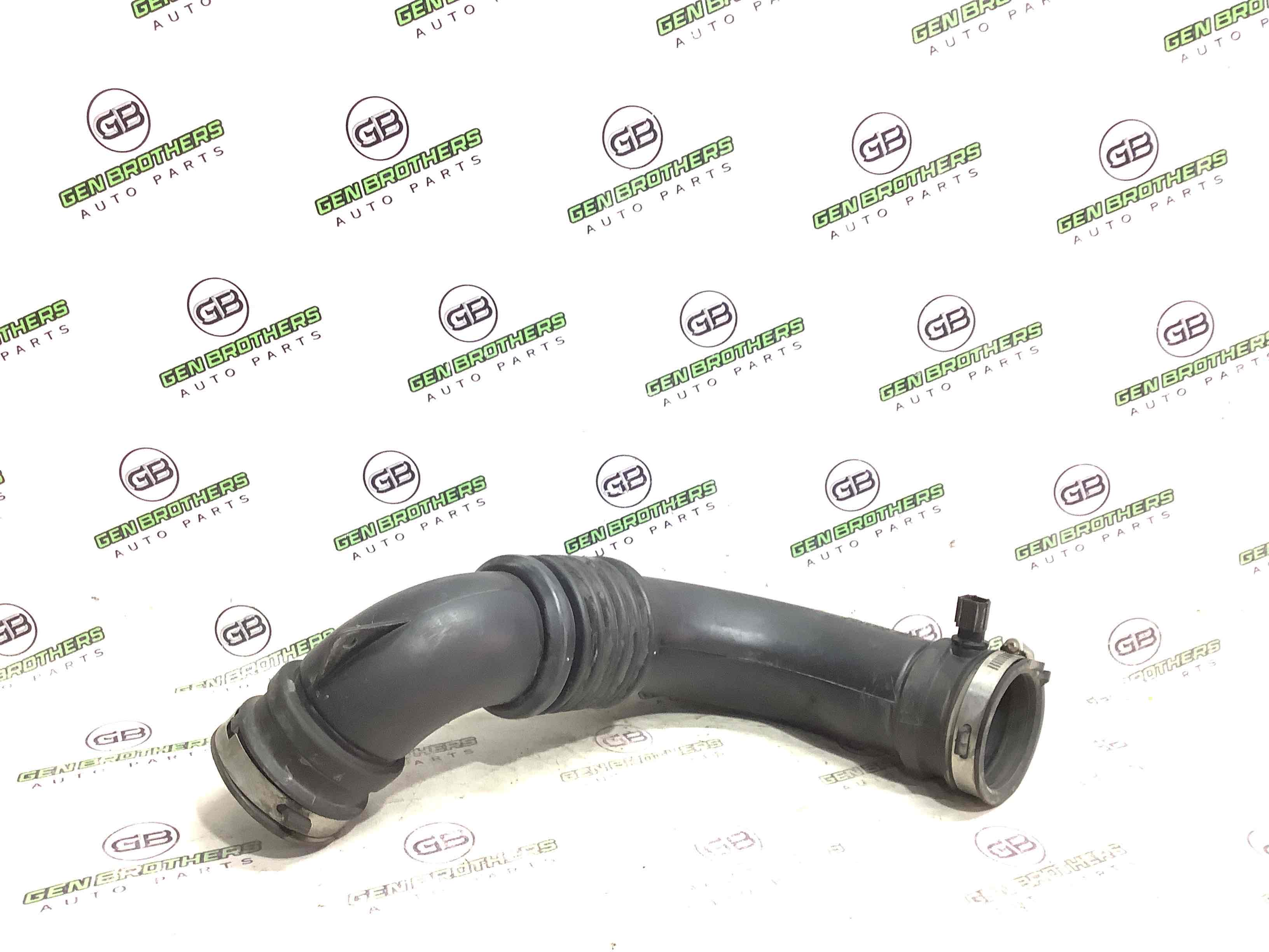 Патрубок повітряного фільтра