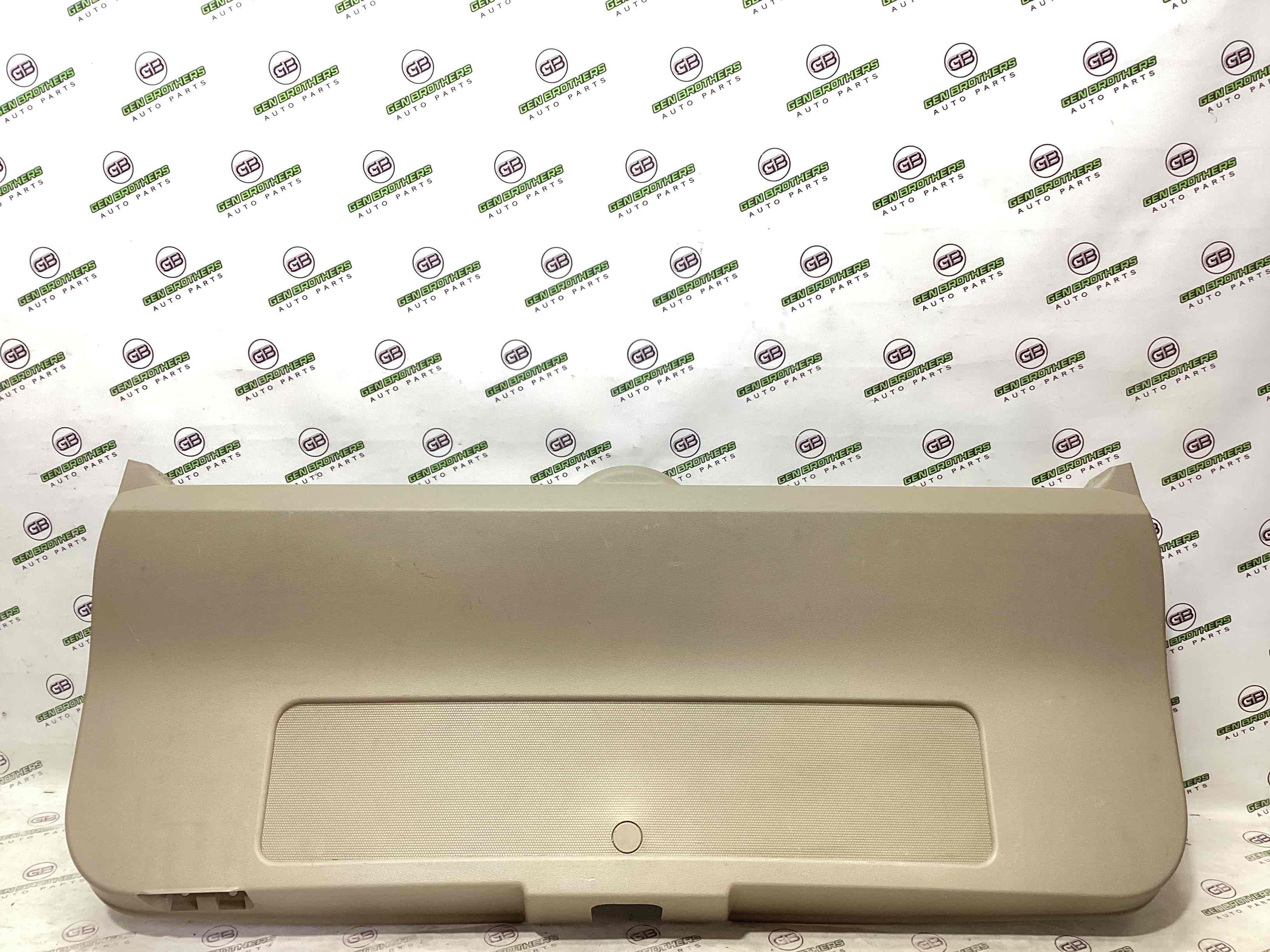 Обшивка кришки багажника