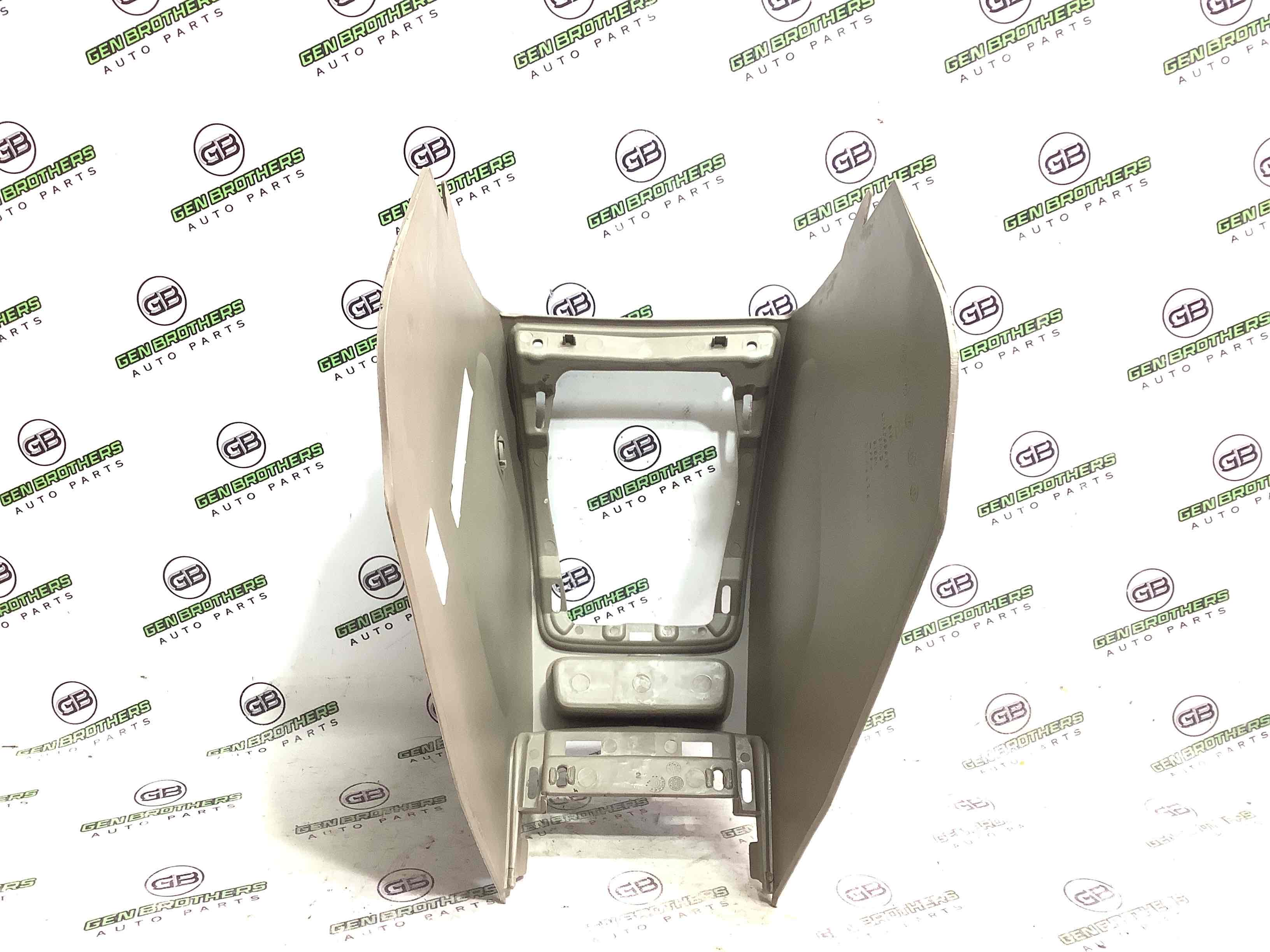 Оздоблення центральної консолі