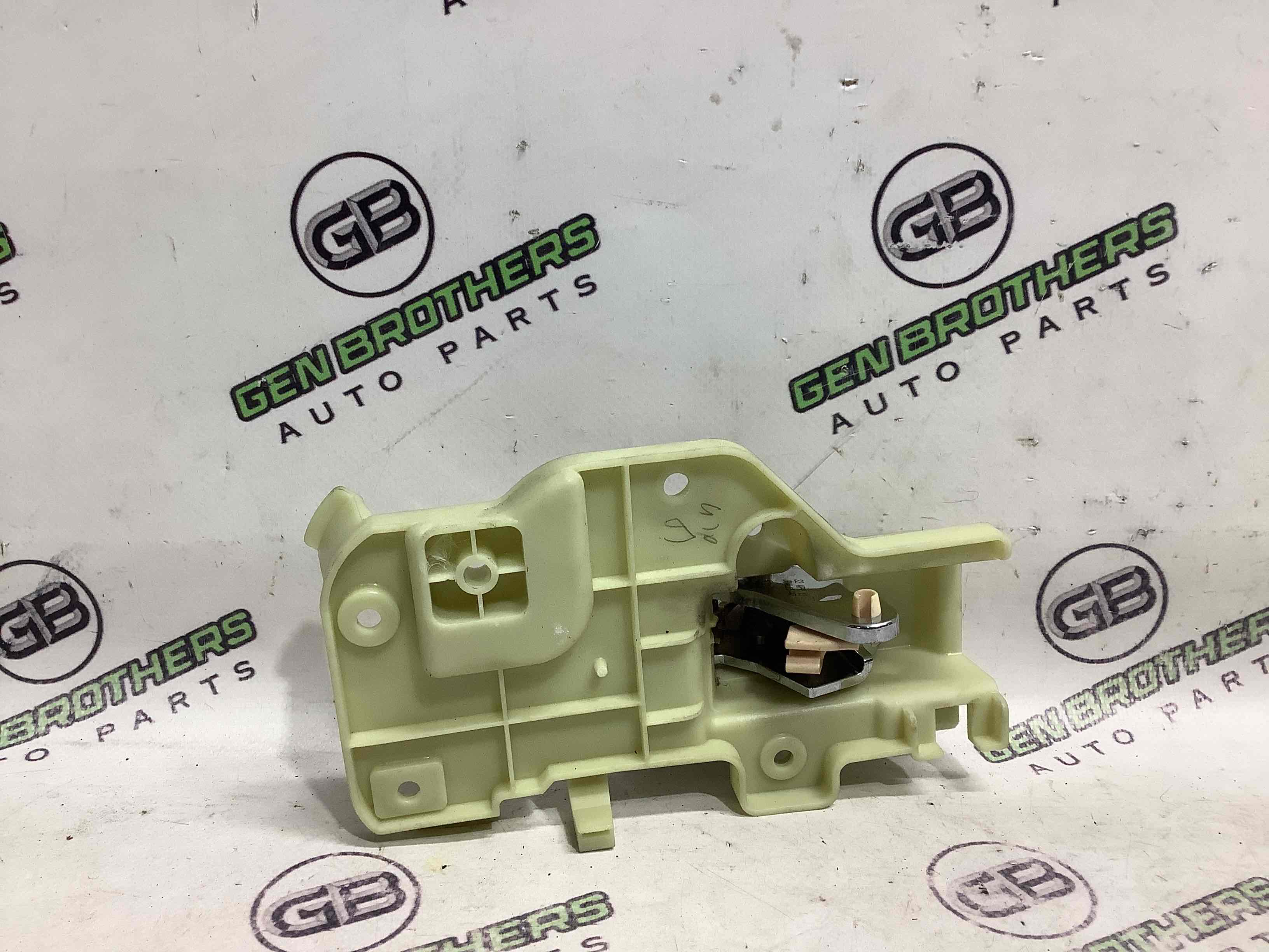 Ручка дверей салону внутрішня, поручень