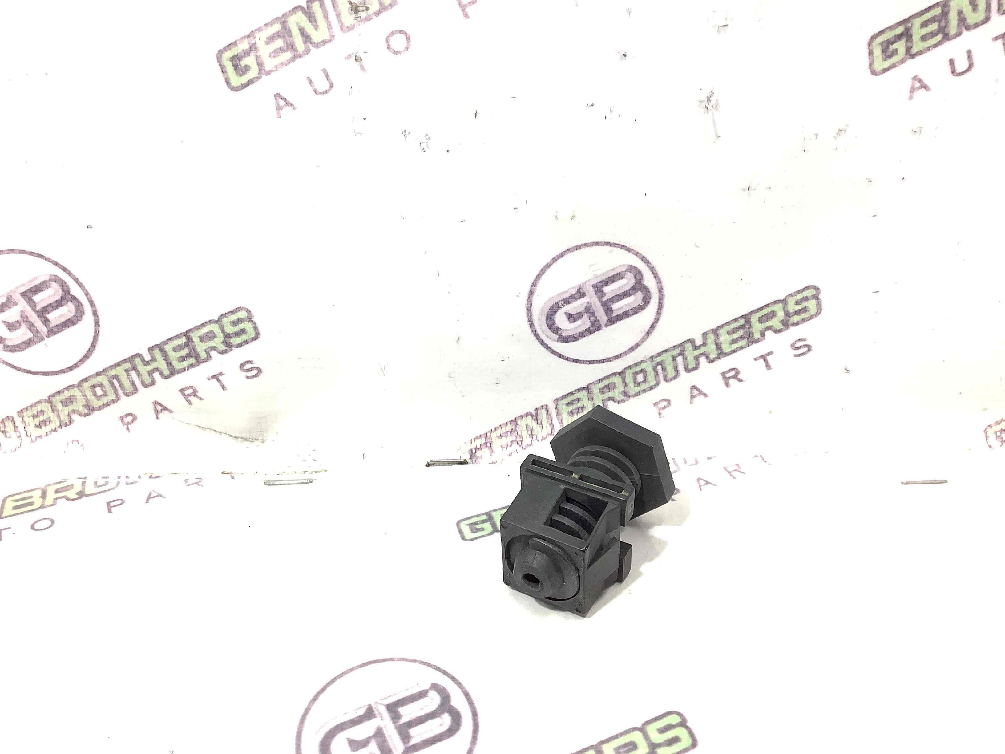 Ущільнювач капота, ізолятор, шуба