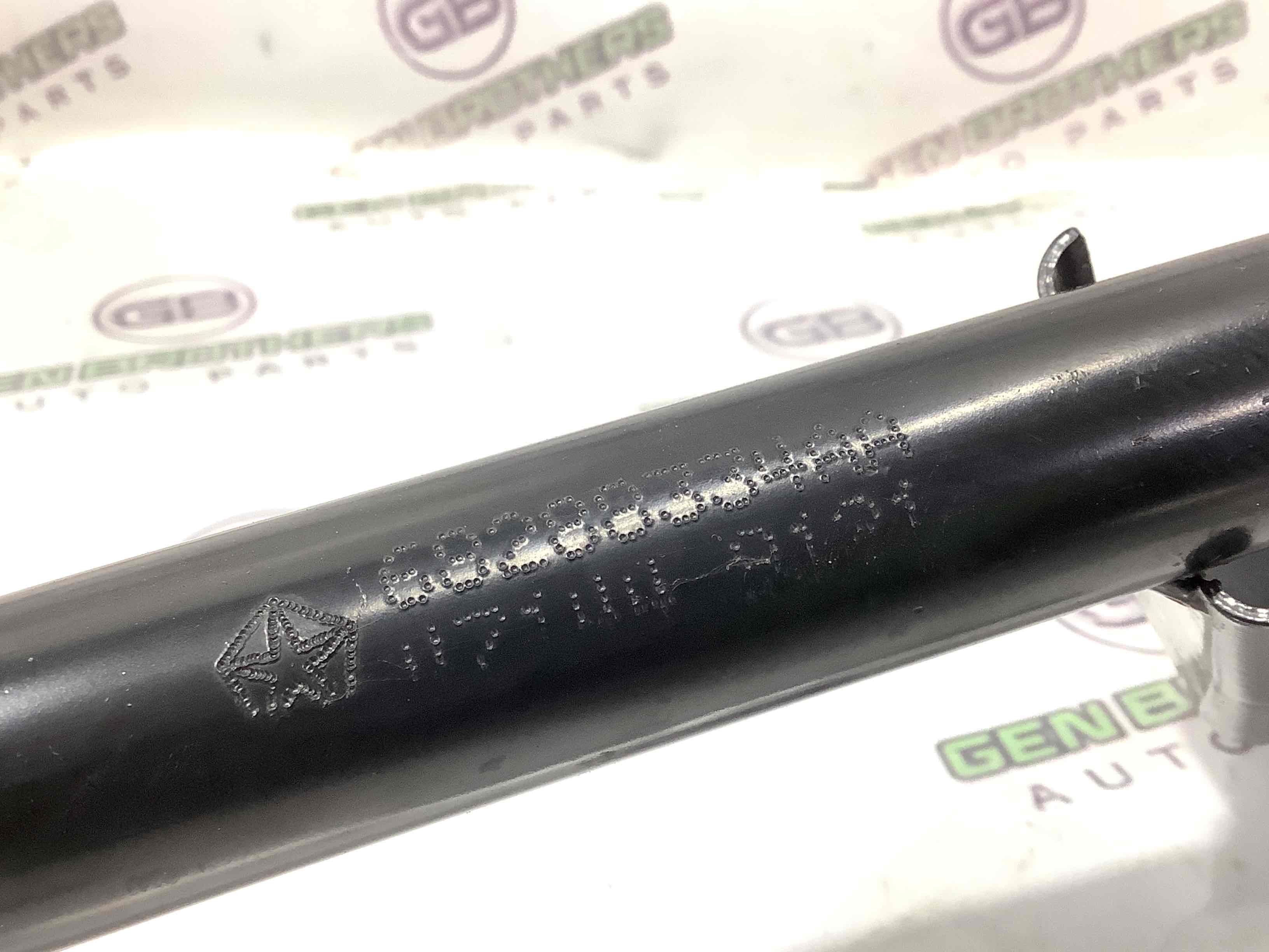 Опора радіатора, кріплення, кронштейн, ущільнювач радіатора