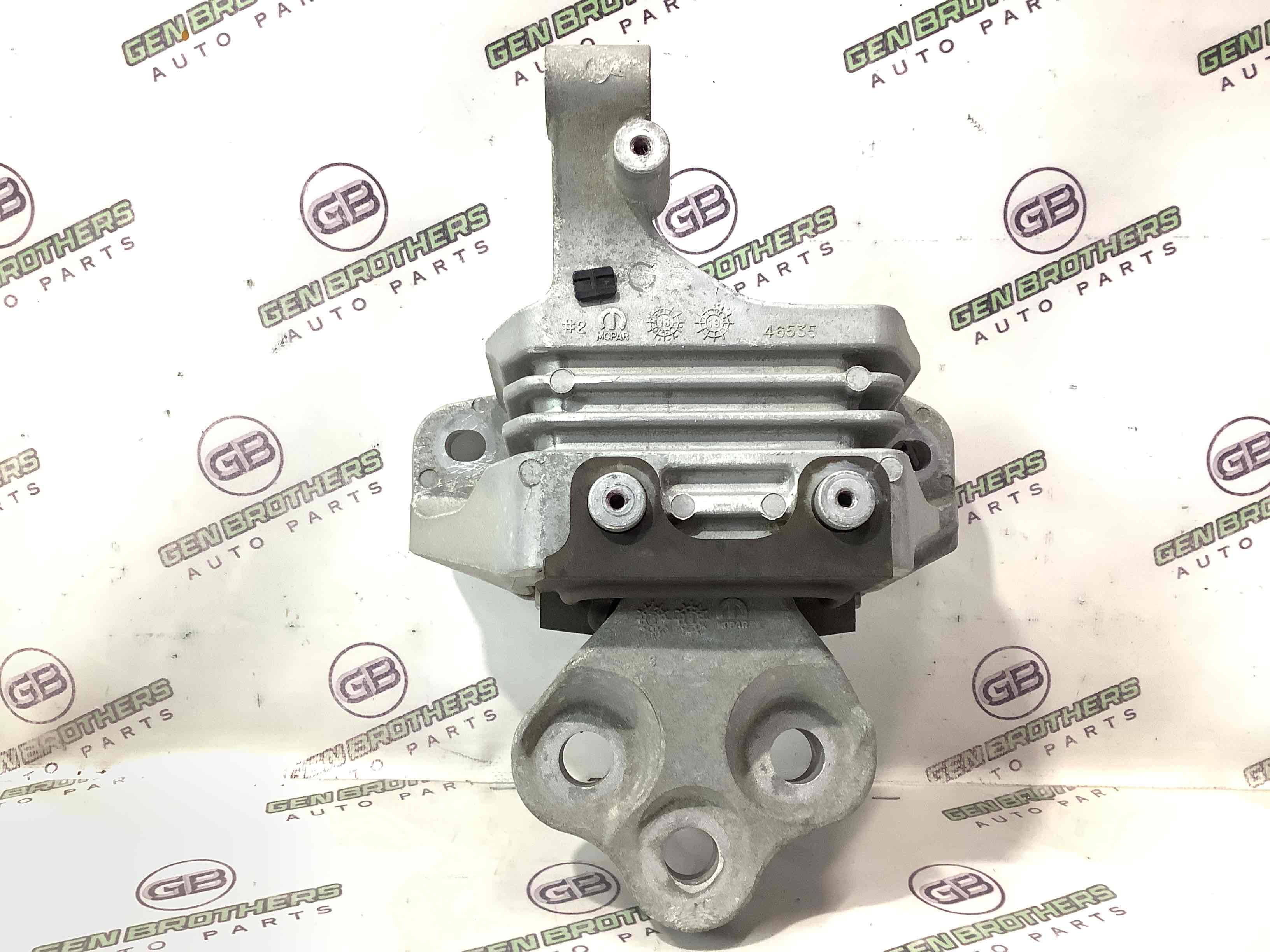 Подушка кріплення двигуна