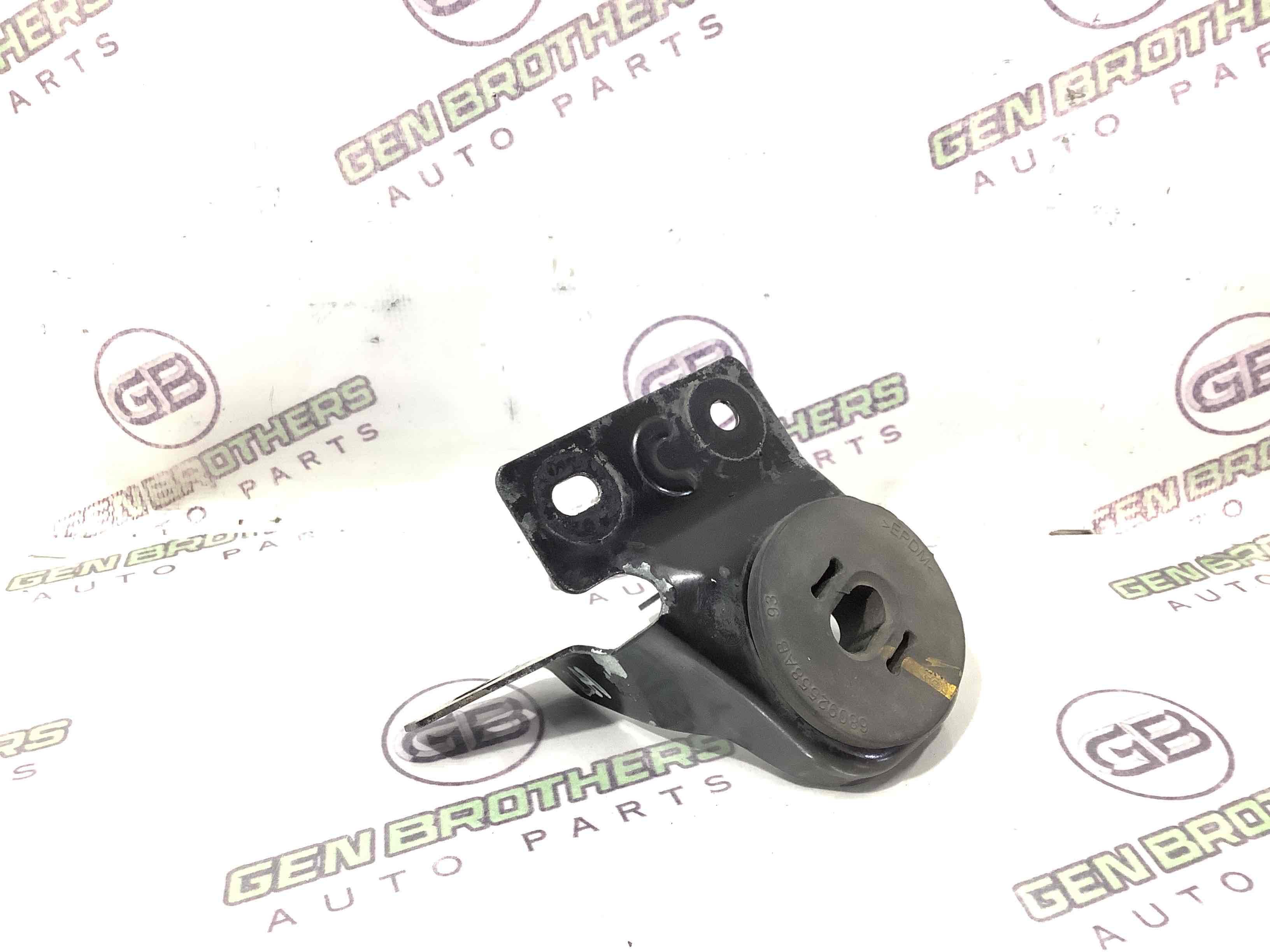 Опора радіатора, кріплення, кронштейн, ущільнювач радіатора