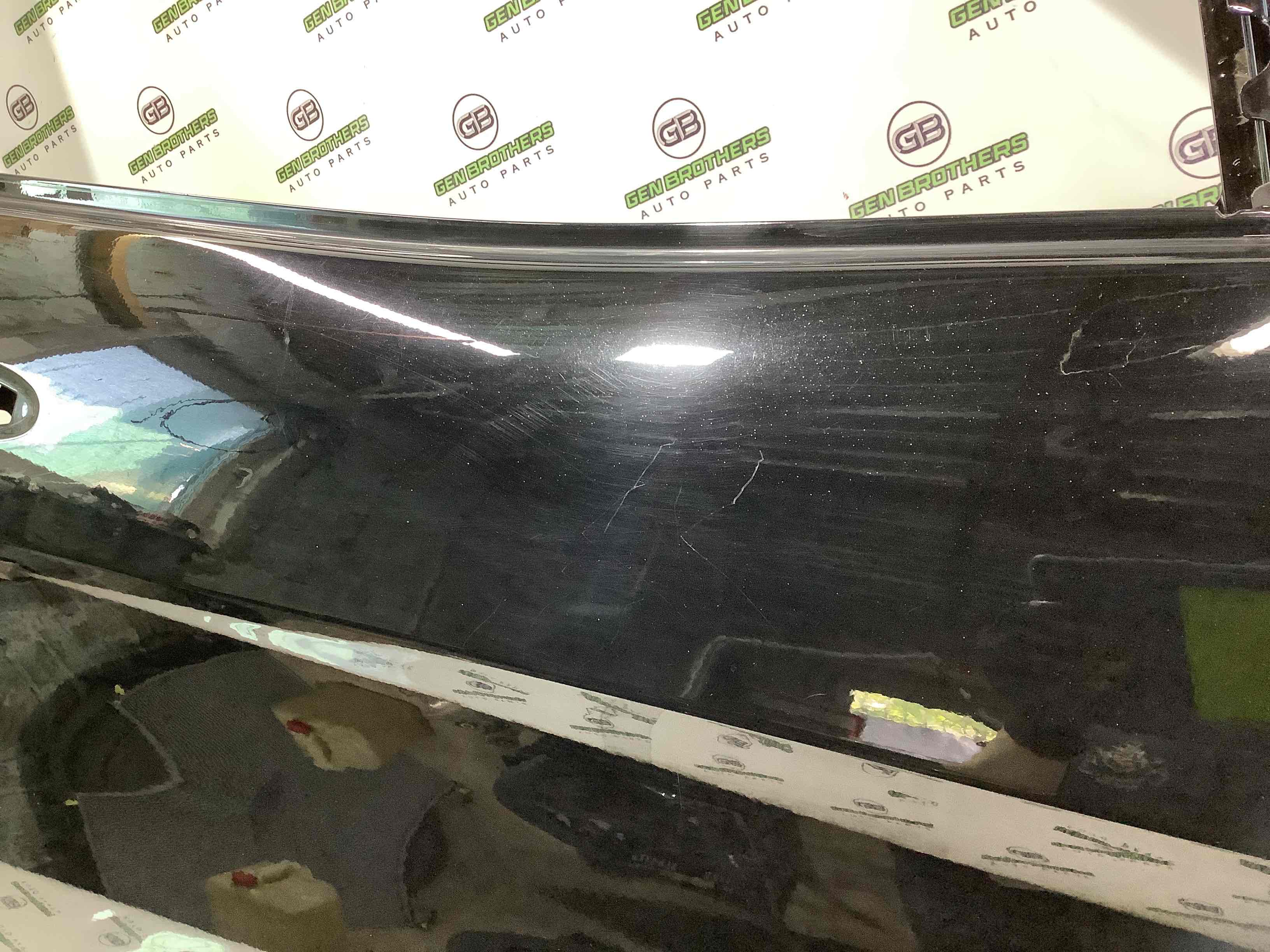 Двері передні права