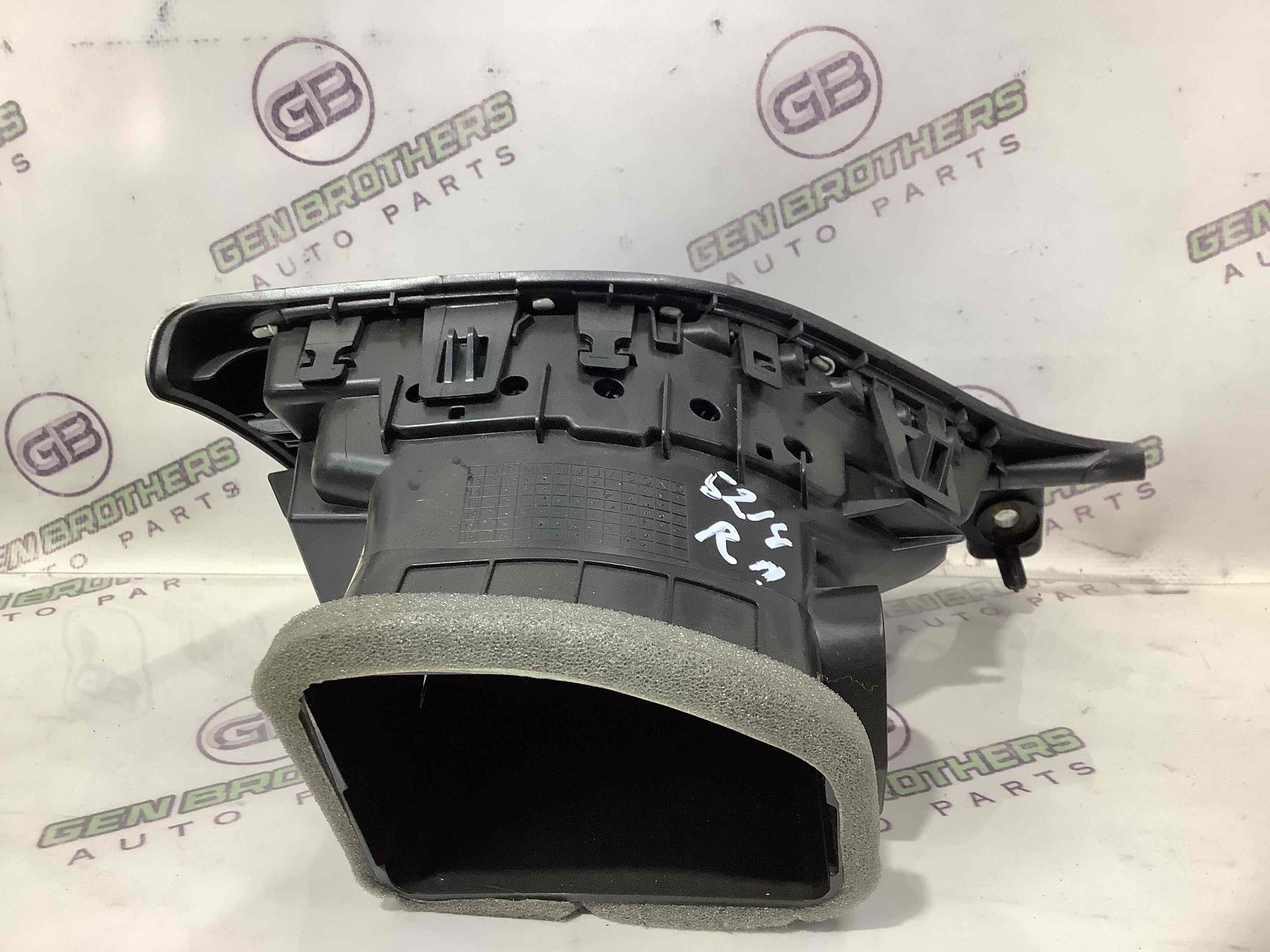 Дефлектор обдування салону