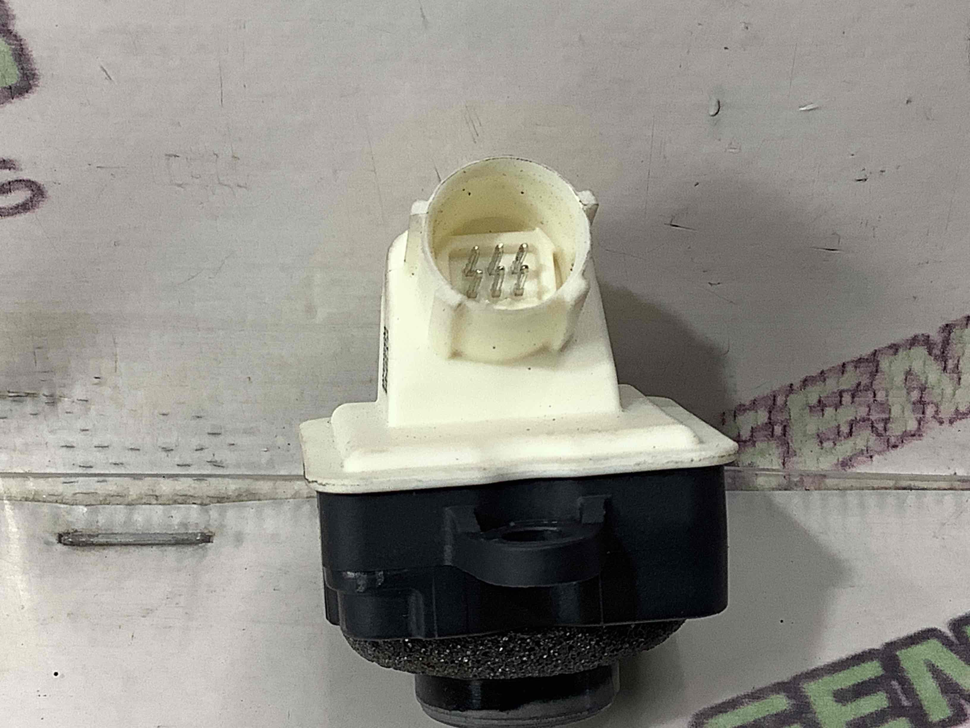 Камера, кріплення камери, корпус