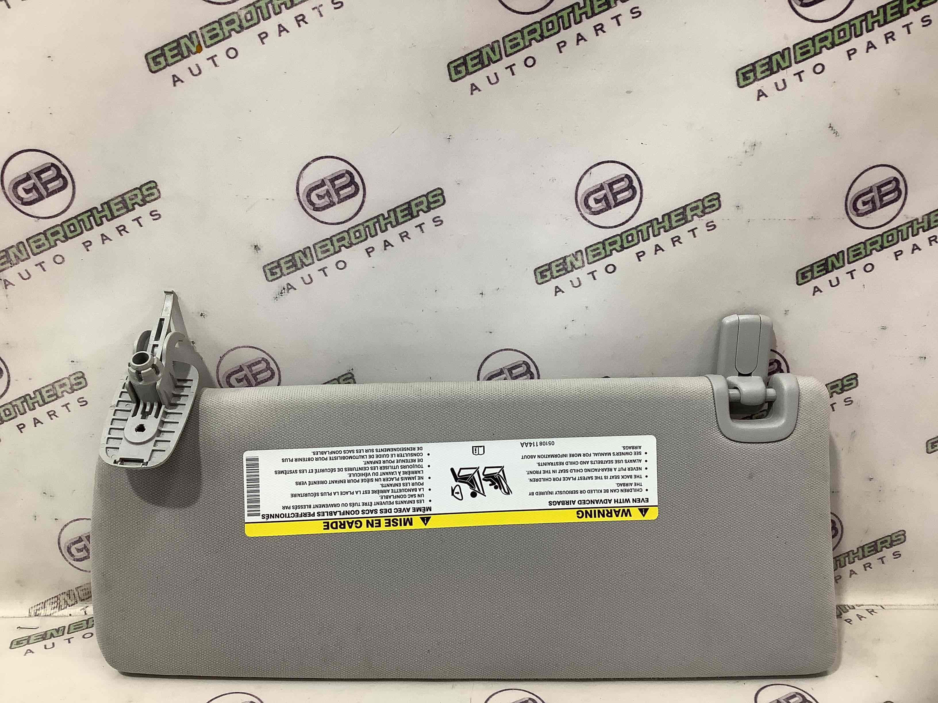 Козирок сонцезахисний