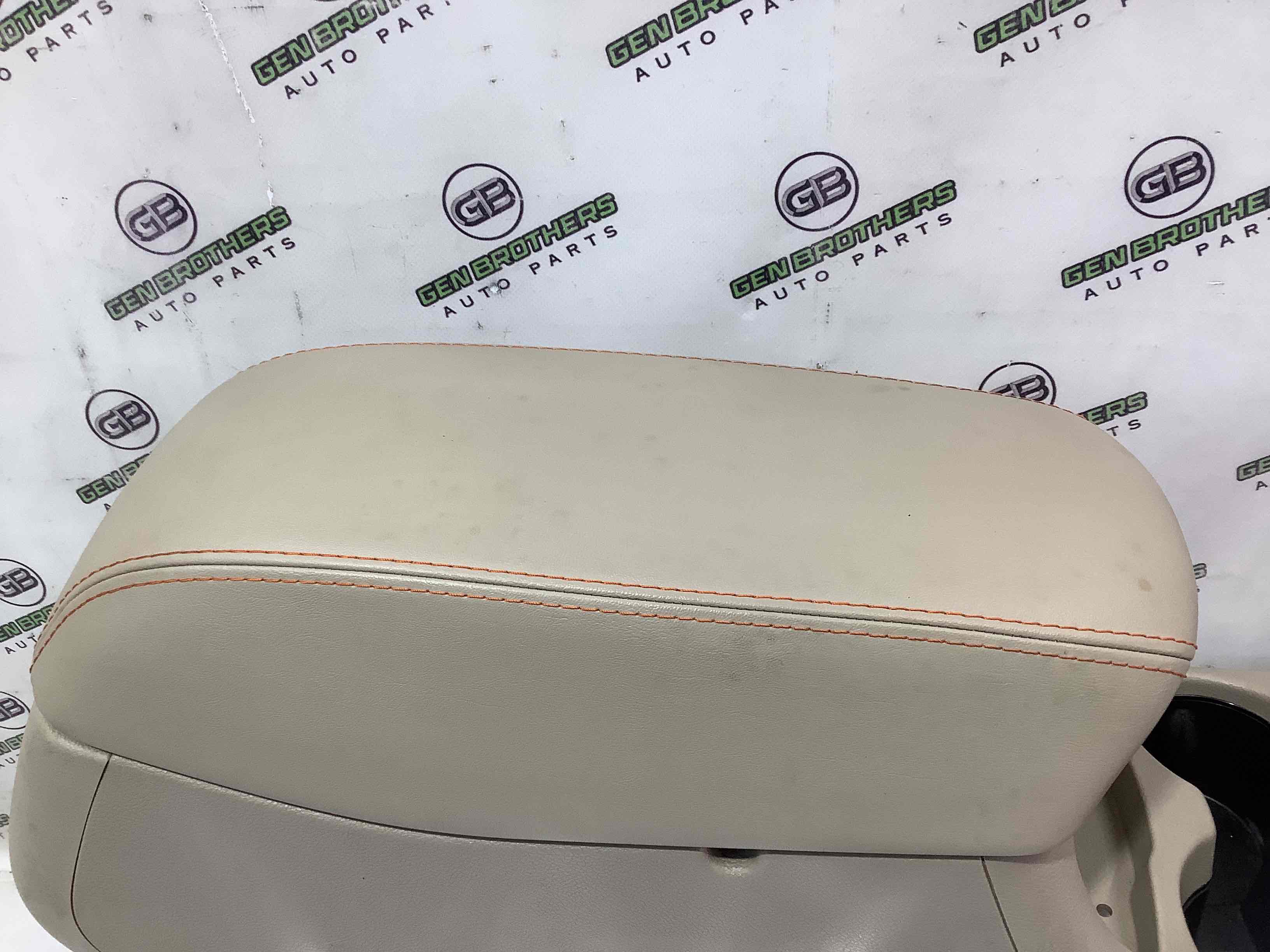 Підлокітник