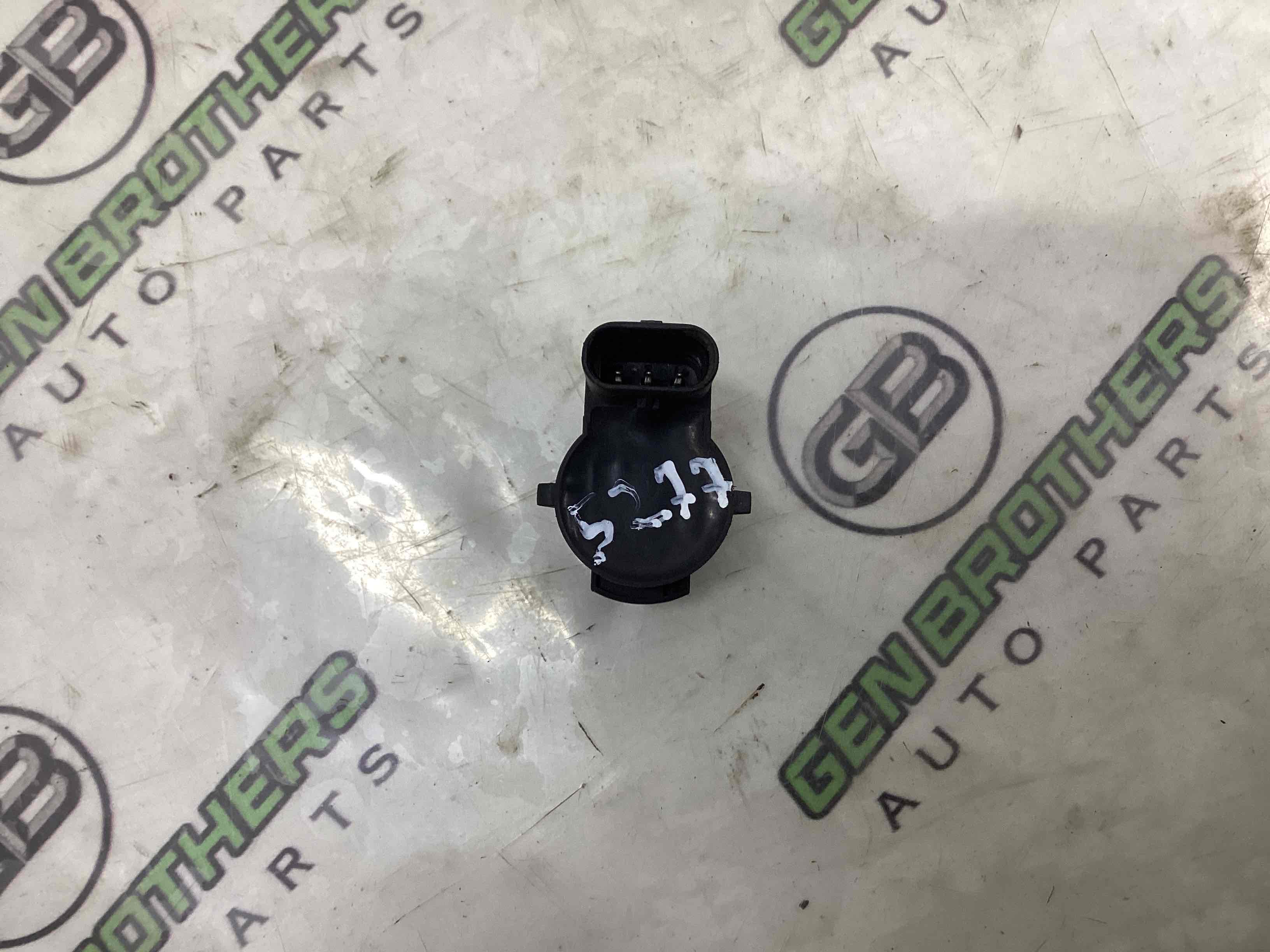 Парктронік, кріплення, корпус