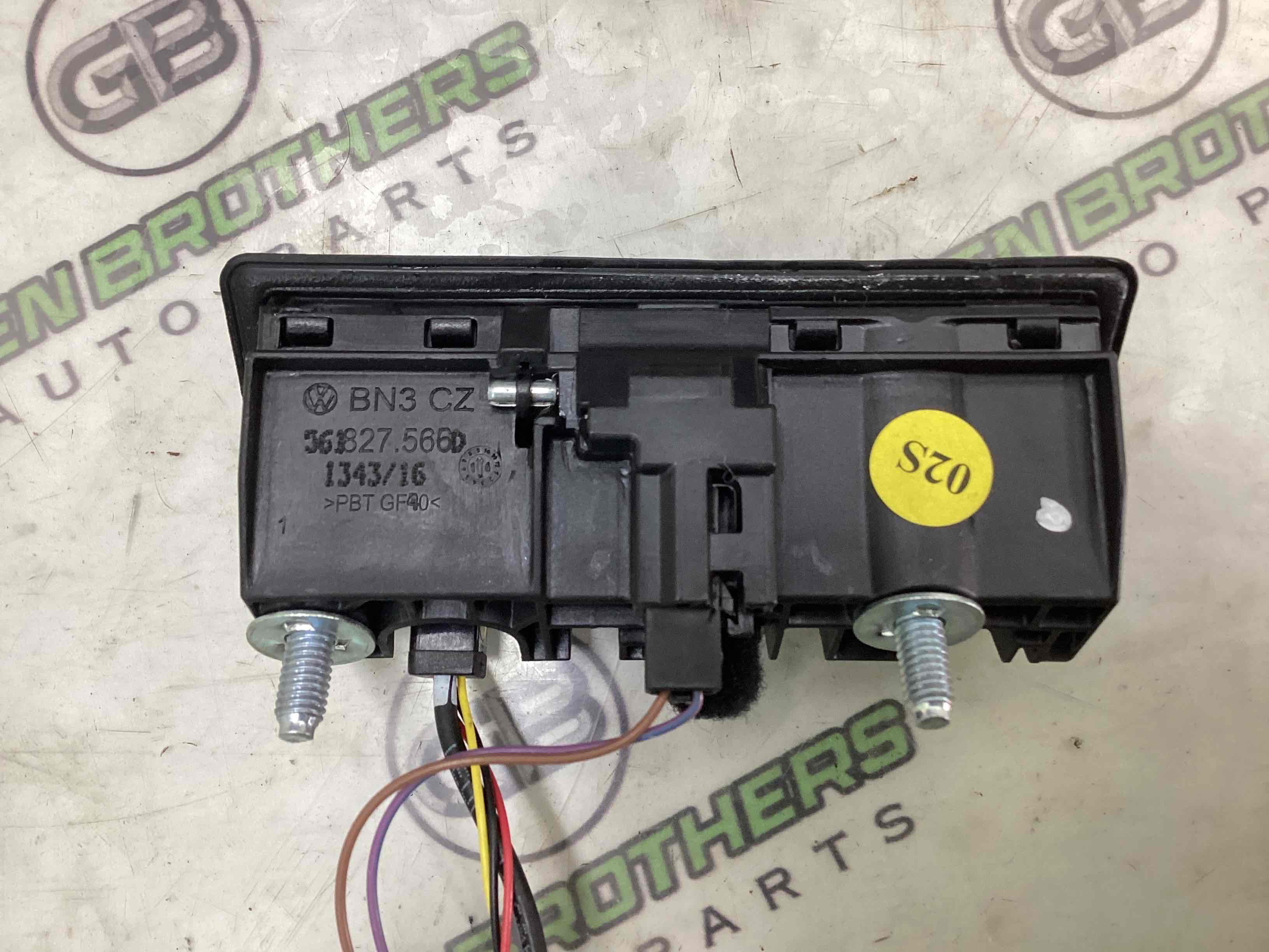 Камера, кріплення камери, корпус