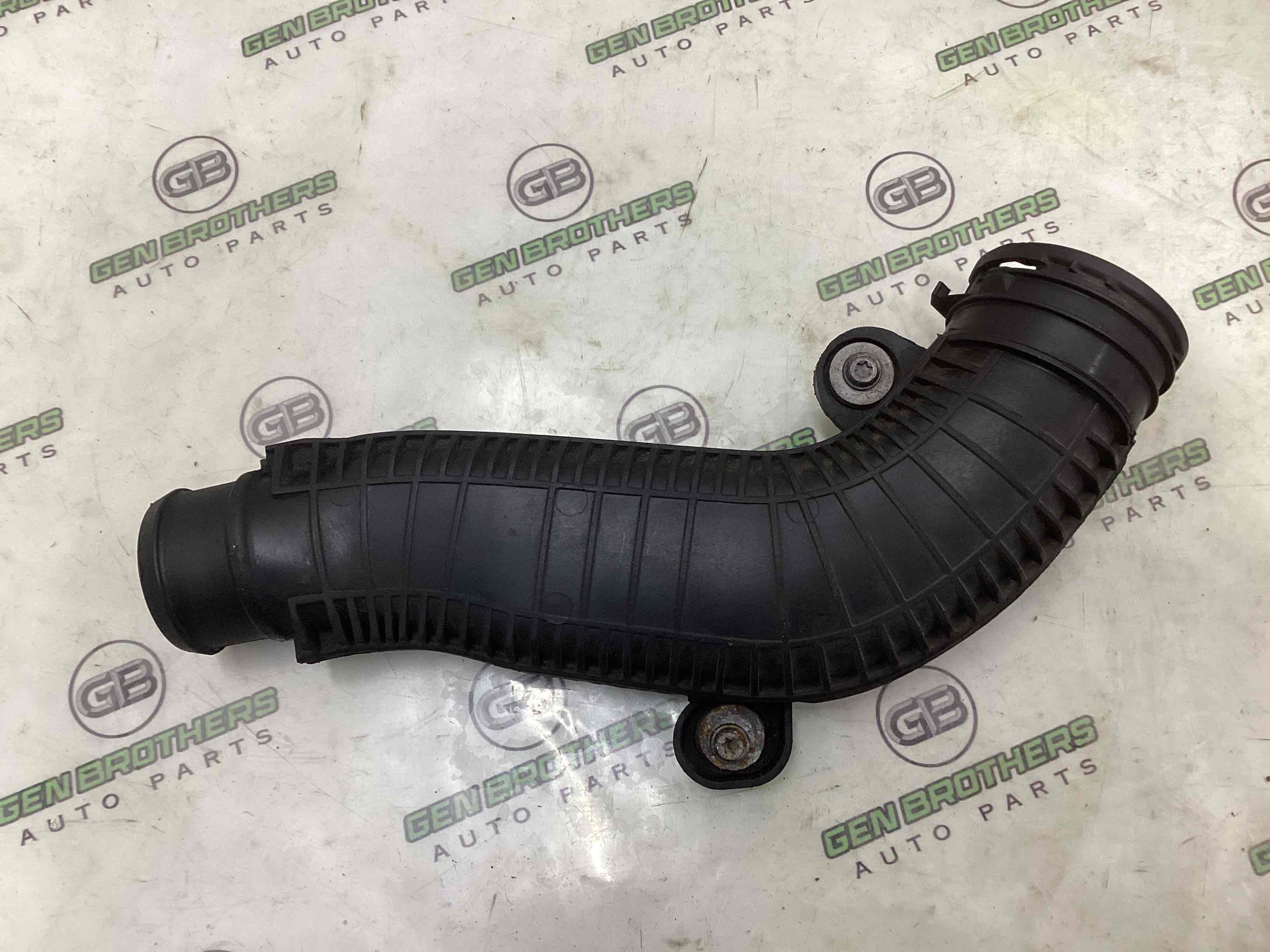 Патрубок інтеркулера