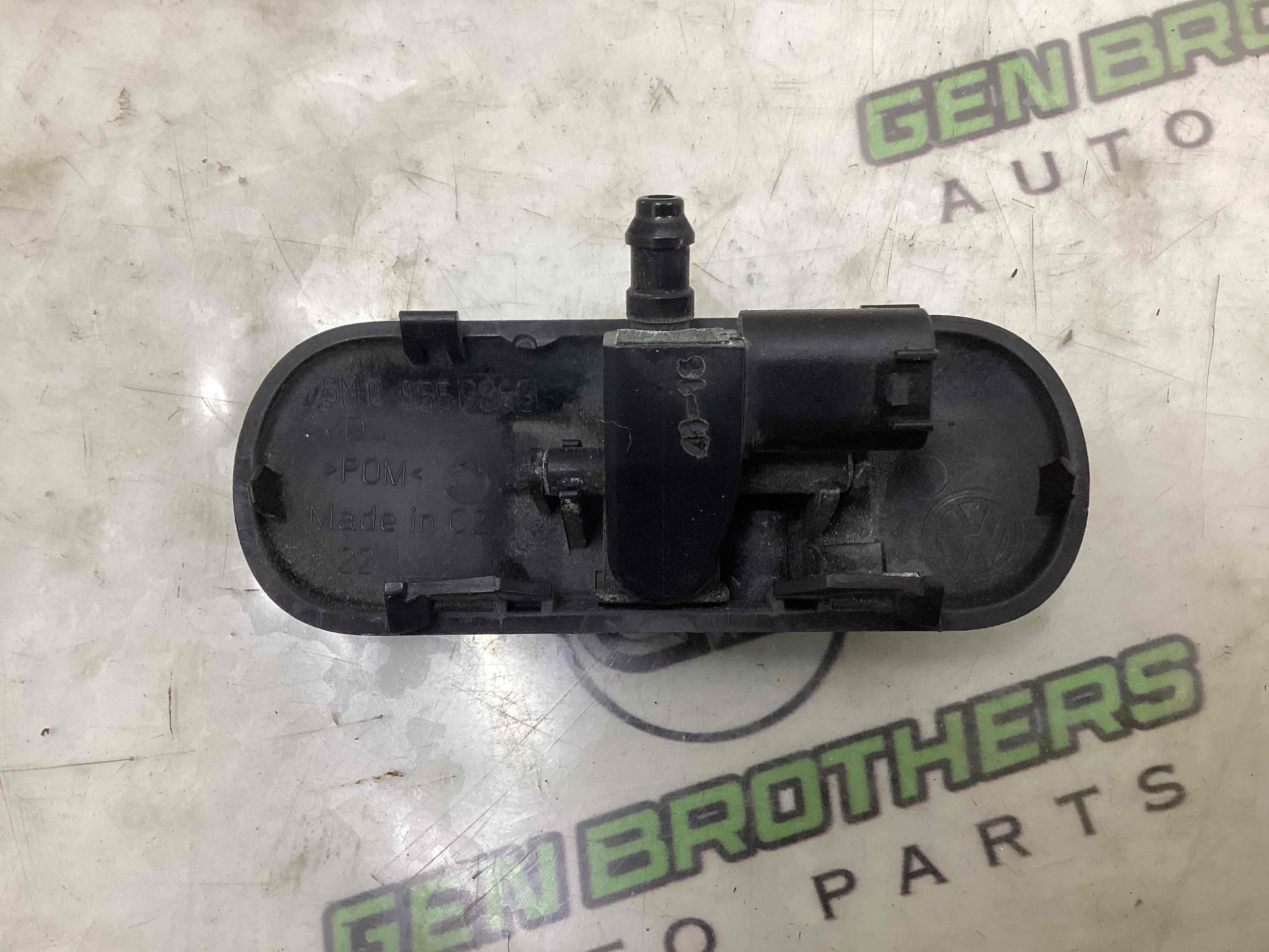 Форсунка омивача, насос омивача, шланг омивача