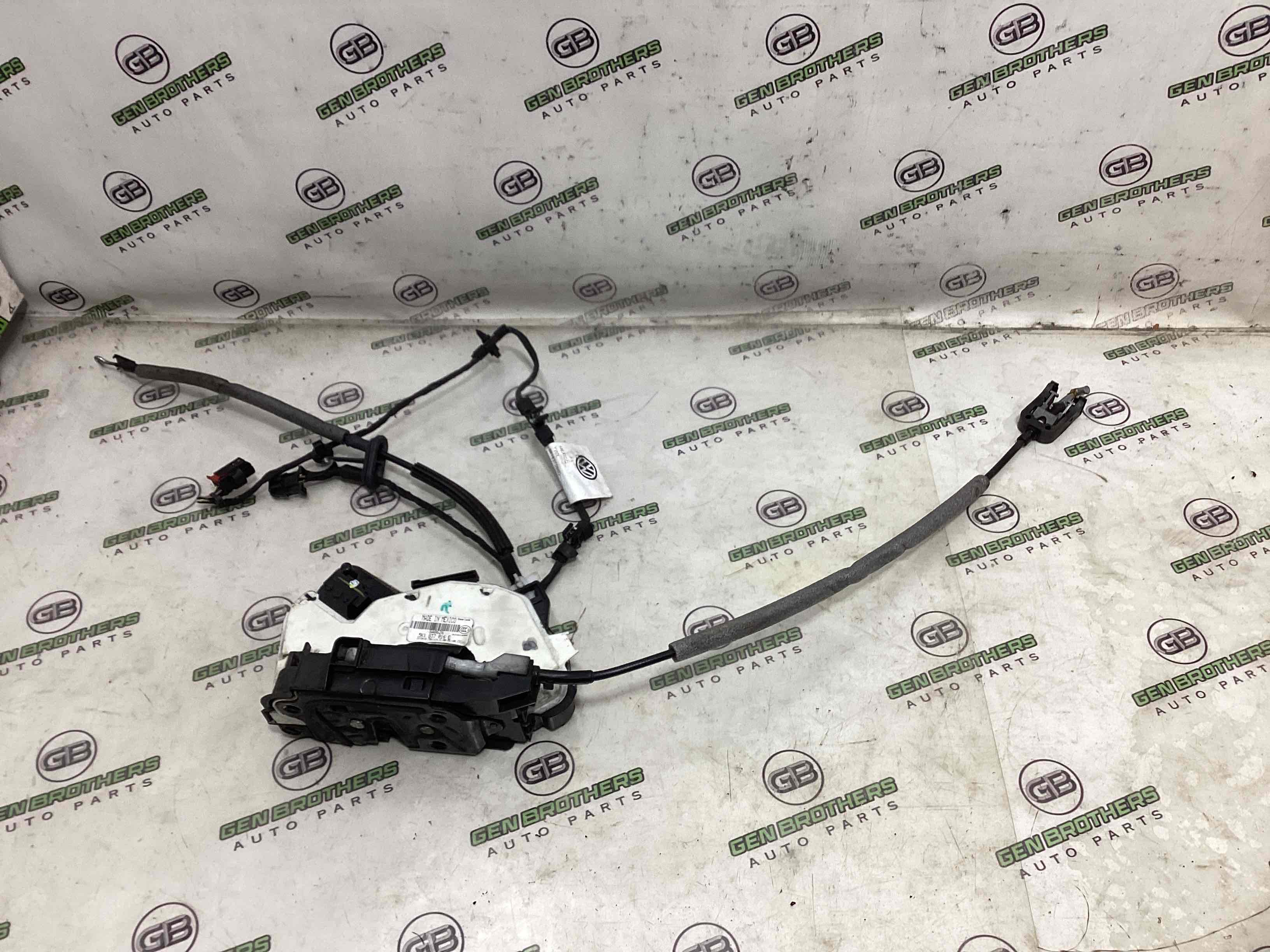 Замок дверей передньої правої