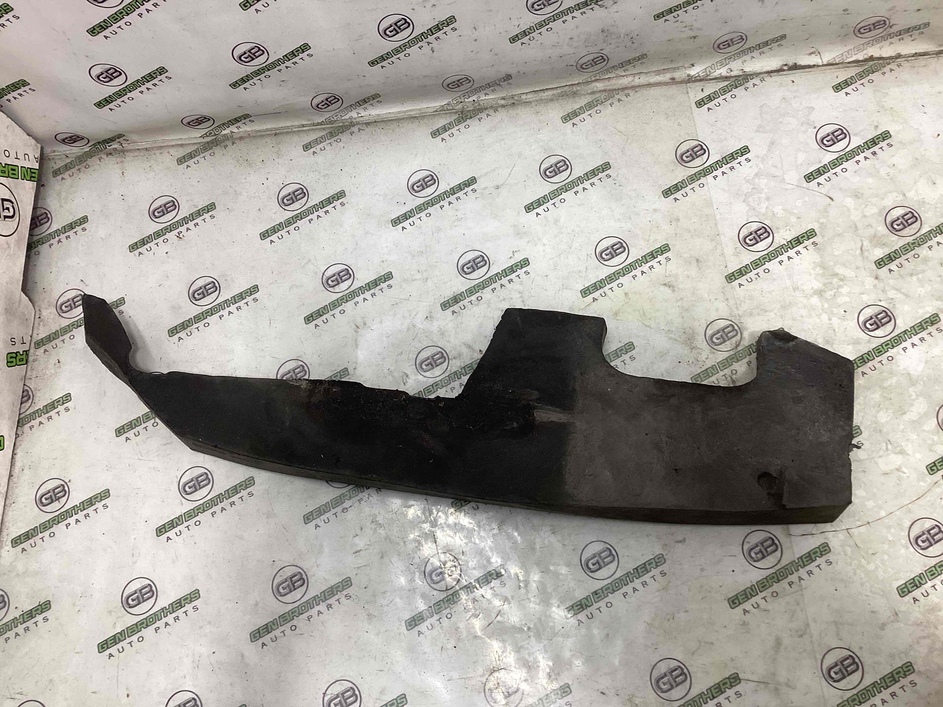 Ізолятор крила, ущільнювач та повітропровід крила