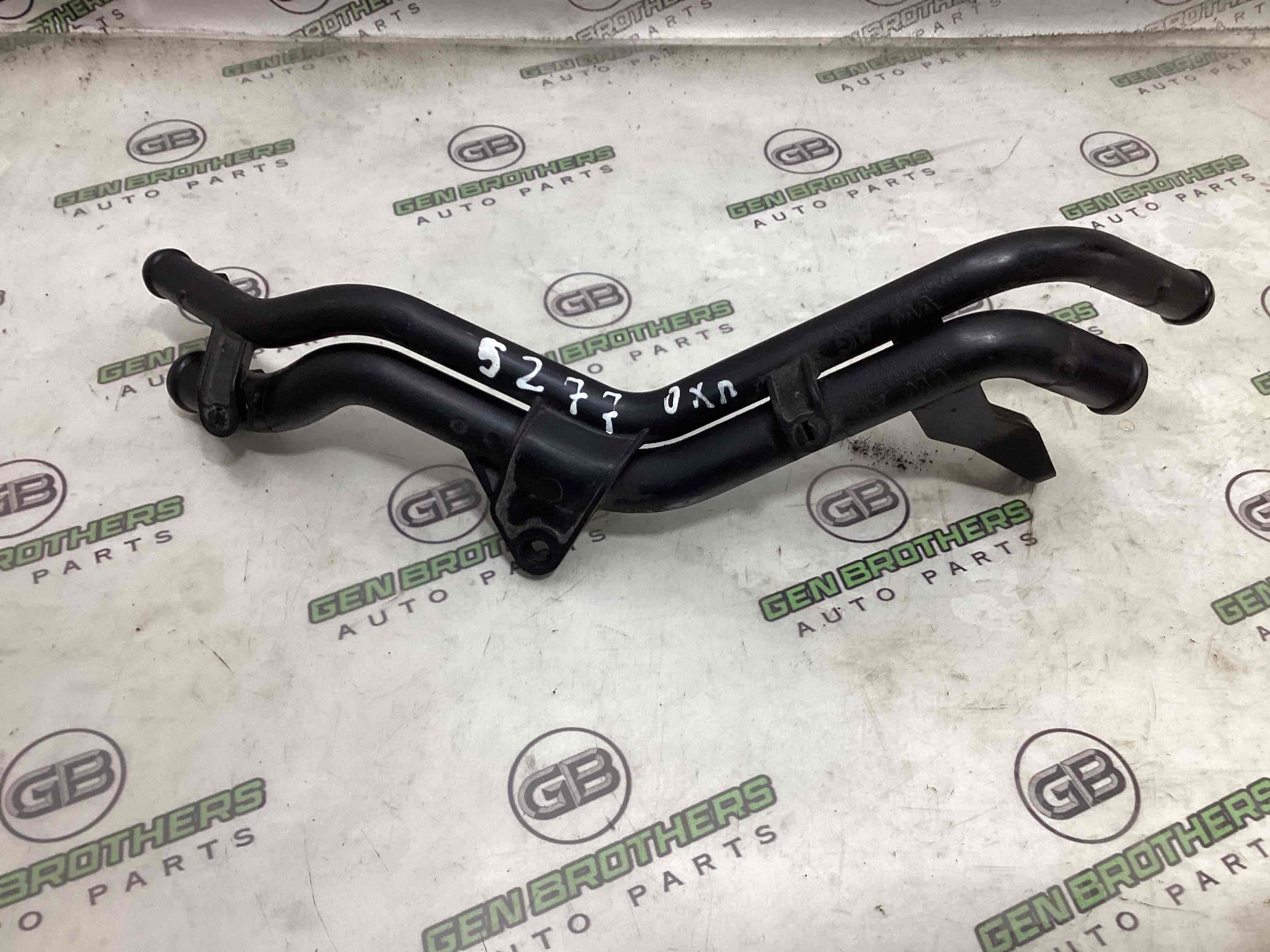 Патрубок трубопровід, шланг