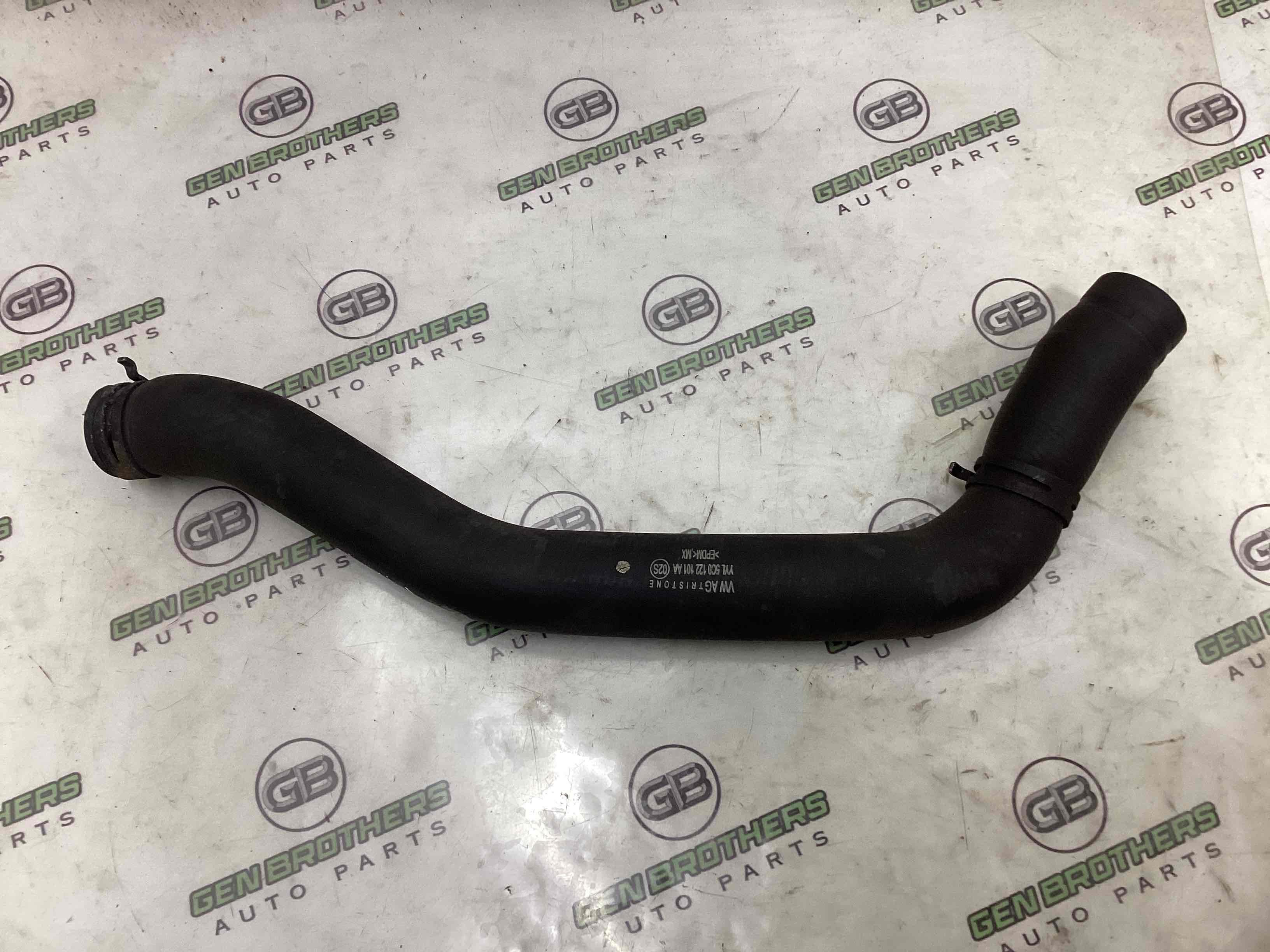 Патрубок трубопровід, шланг