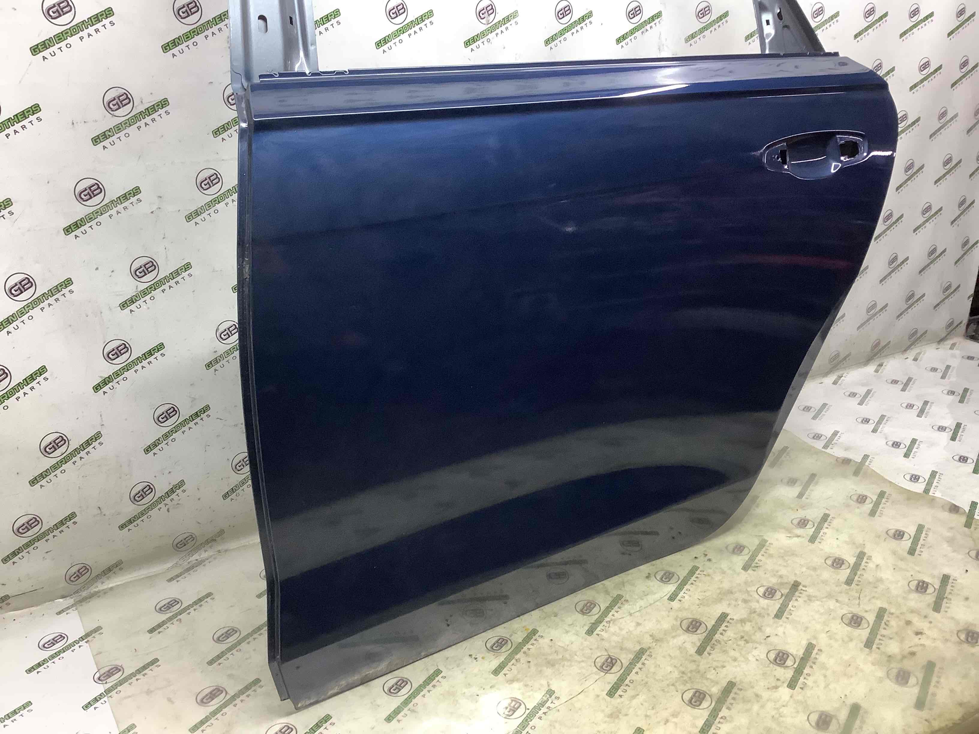 Двері задні ліві