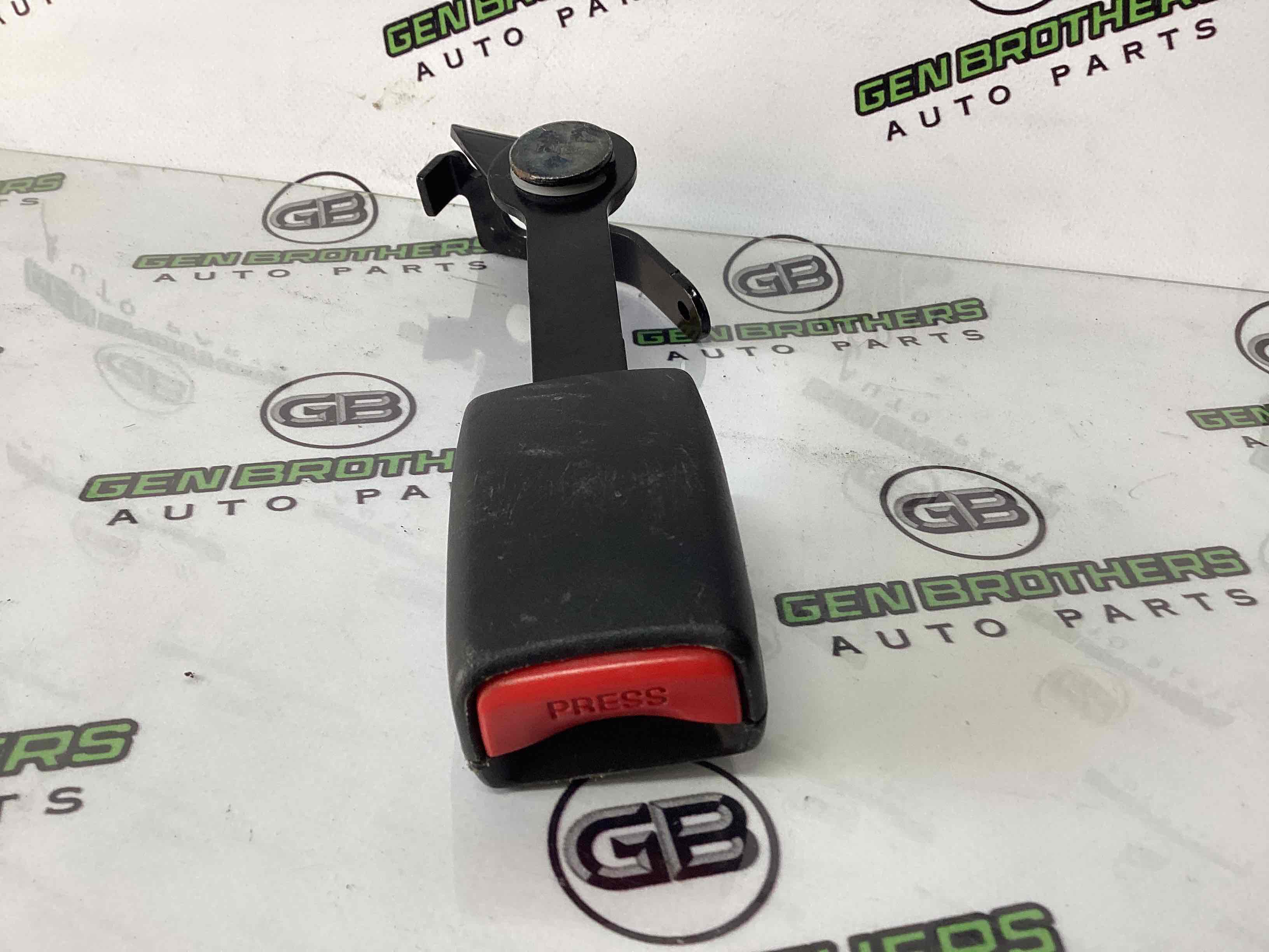 Замок ременя безпеки