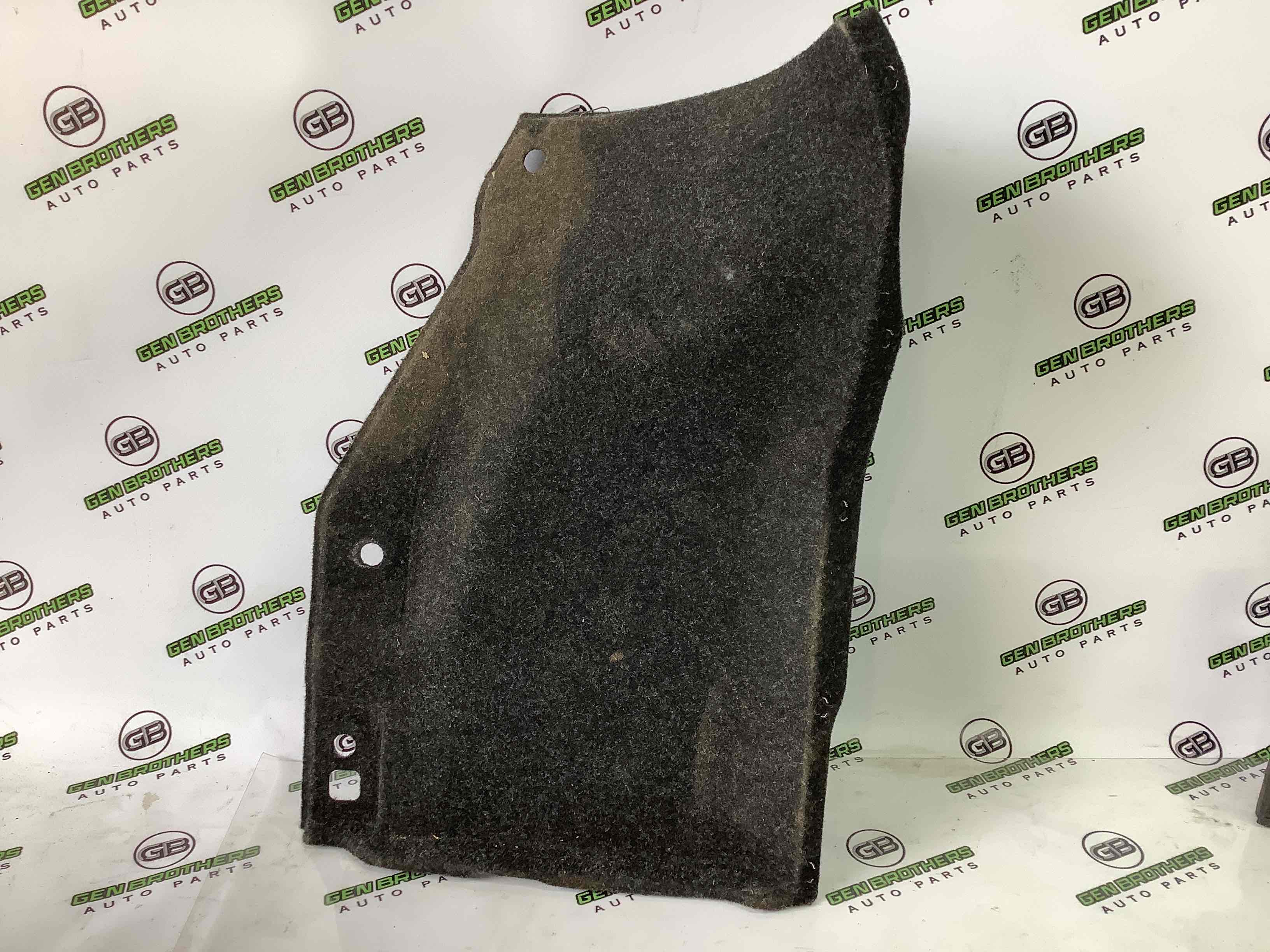 Елементи оздоблення багажника